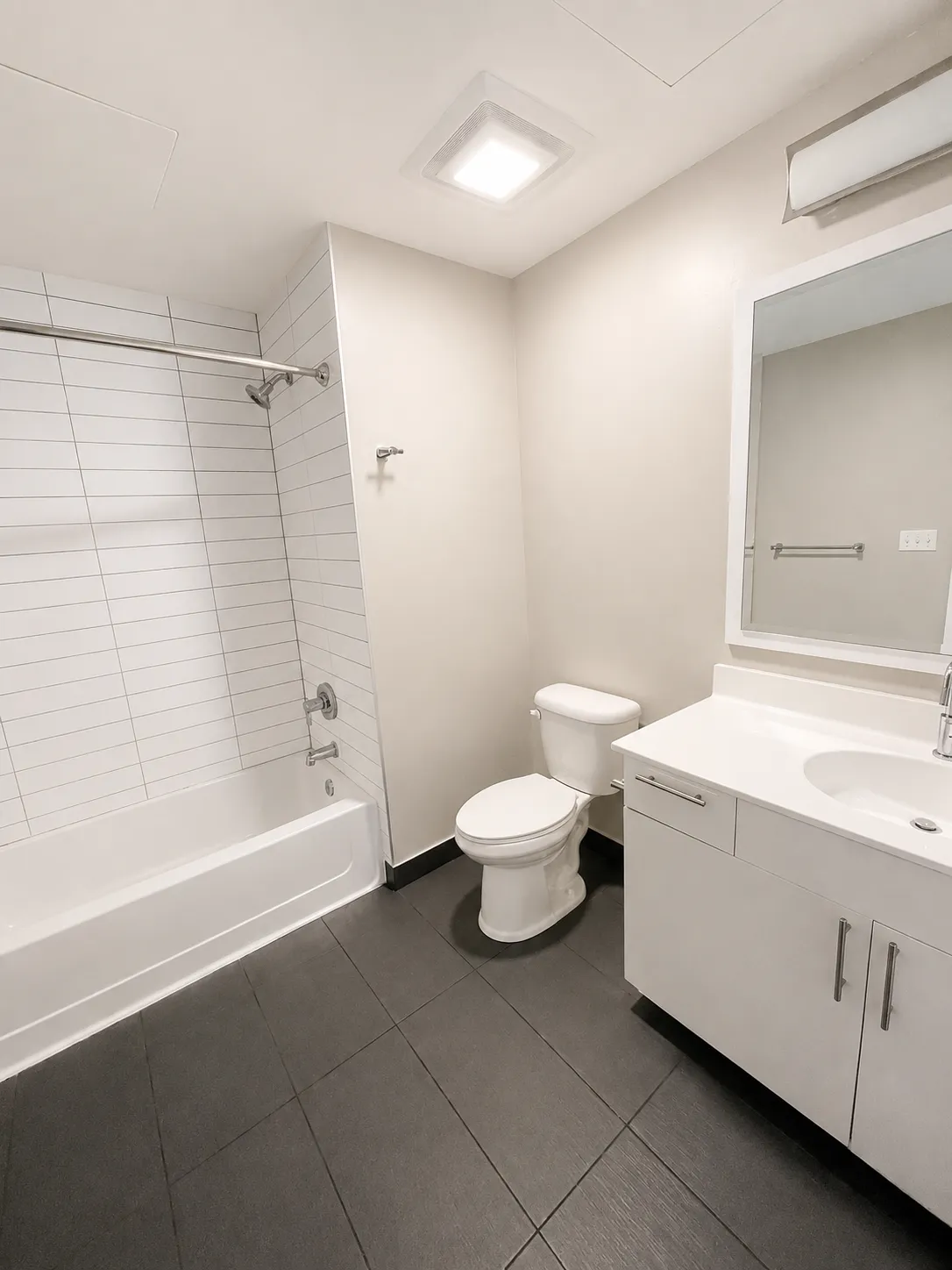 211 W Scott St   60610 60610-unit#410-Chicago-IL