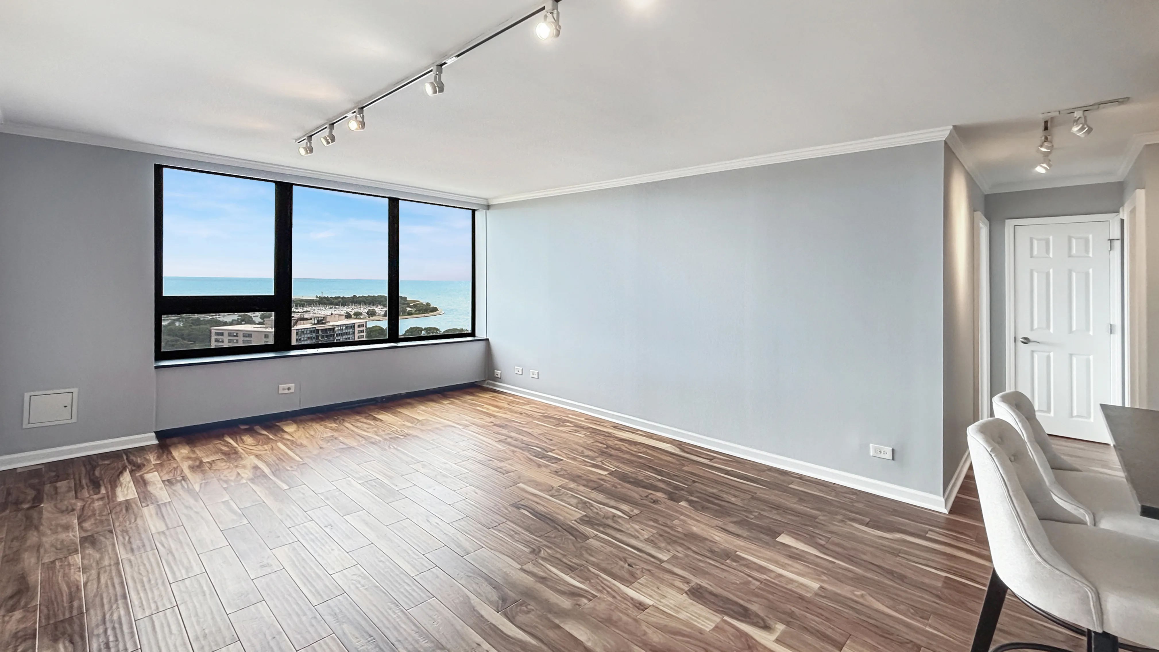 3930 N Pine Grove Ave   60613 60613-Lake Park Plaza-Chicago-IL
