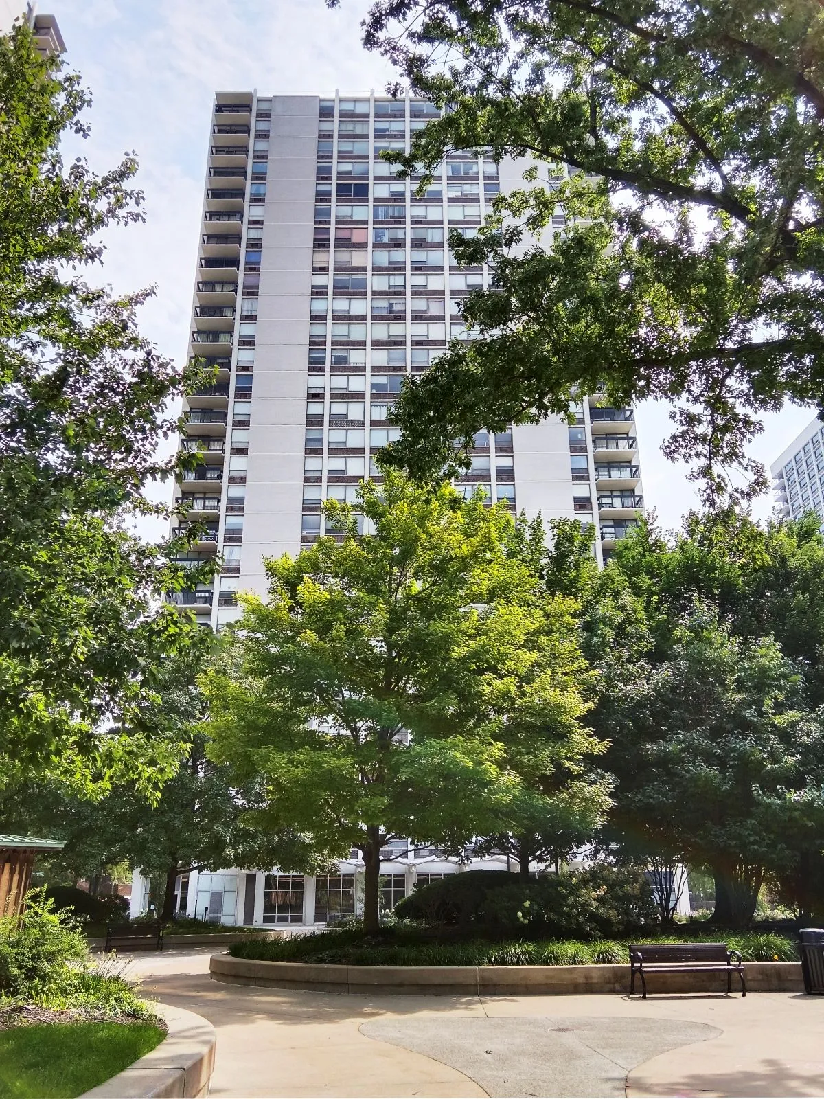 1455 N Sandburg Terrace   60610 60610-unit#404-Chicago-IL
