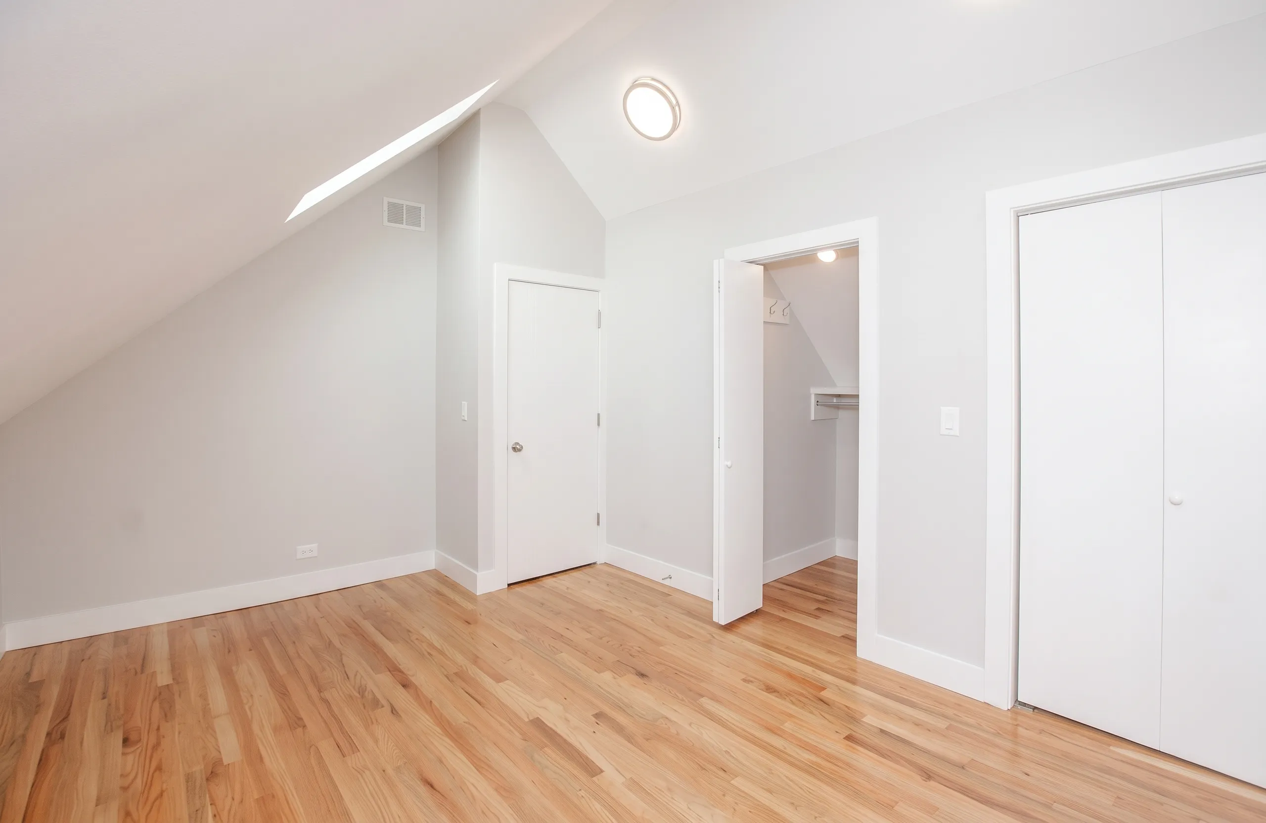 2112 W Roscoe St 60618 60618-unit#2R-Chicago-IL