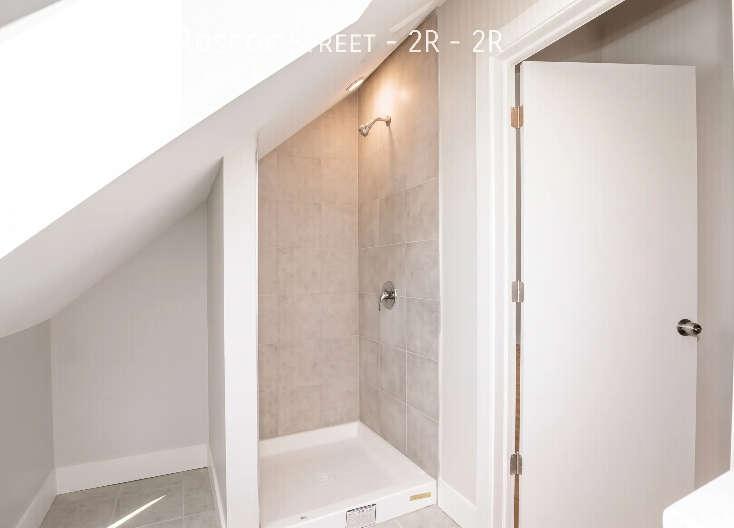 2112 W Roscoe St 60618 60618-unit#2R-Chicago-IL