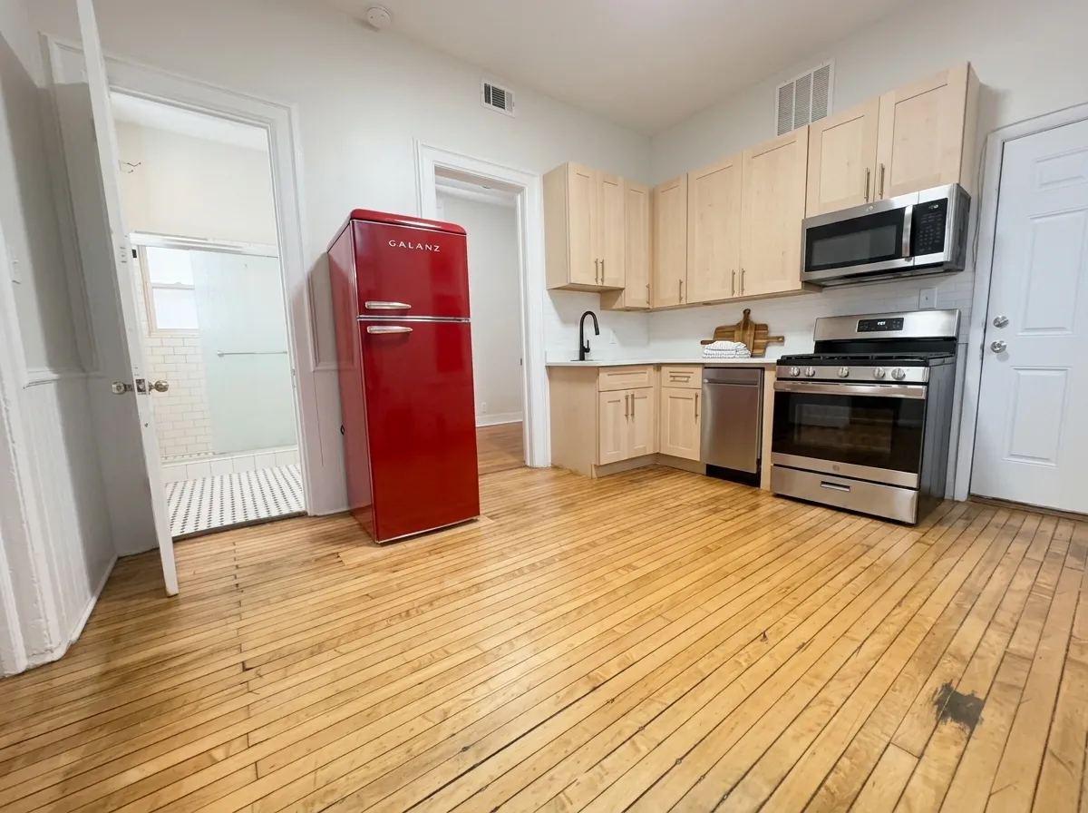 1330 W Huron St   60642 60642-Huron-unit#1R-Chicago-IL