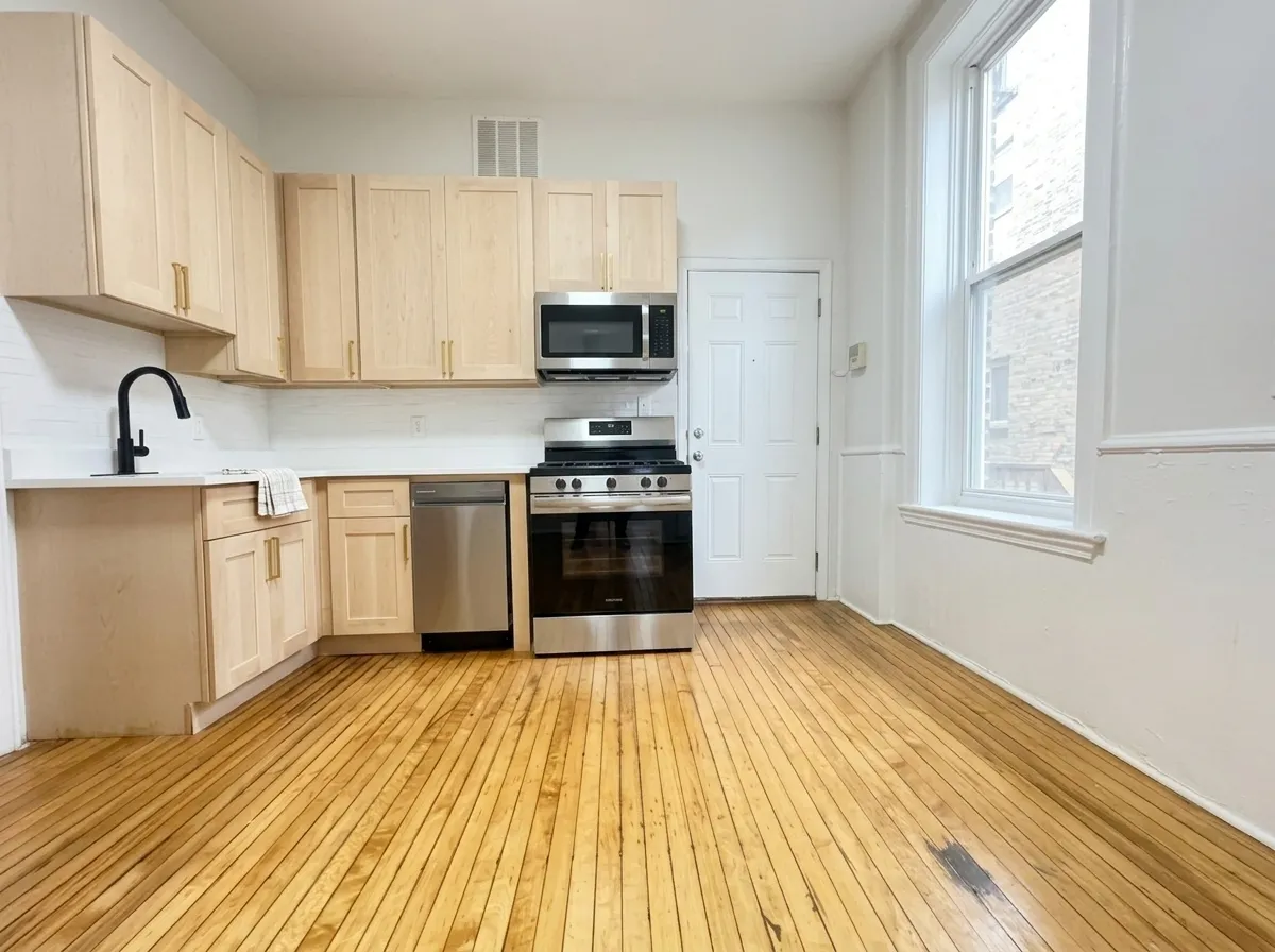 1330 W Huron St   60642 60642-Huron-unit#1R-Chicago-IL