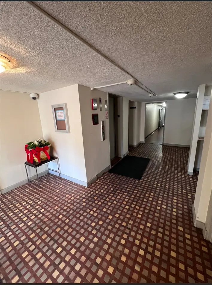 1628 W Sherwin Ave   60626 60626-unit#304-Chicago-IL