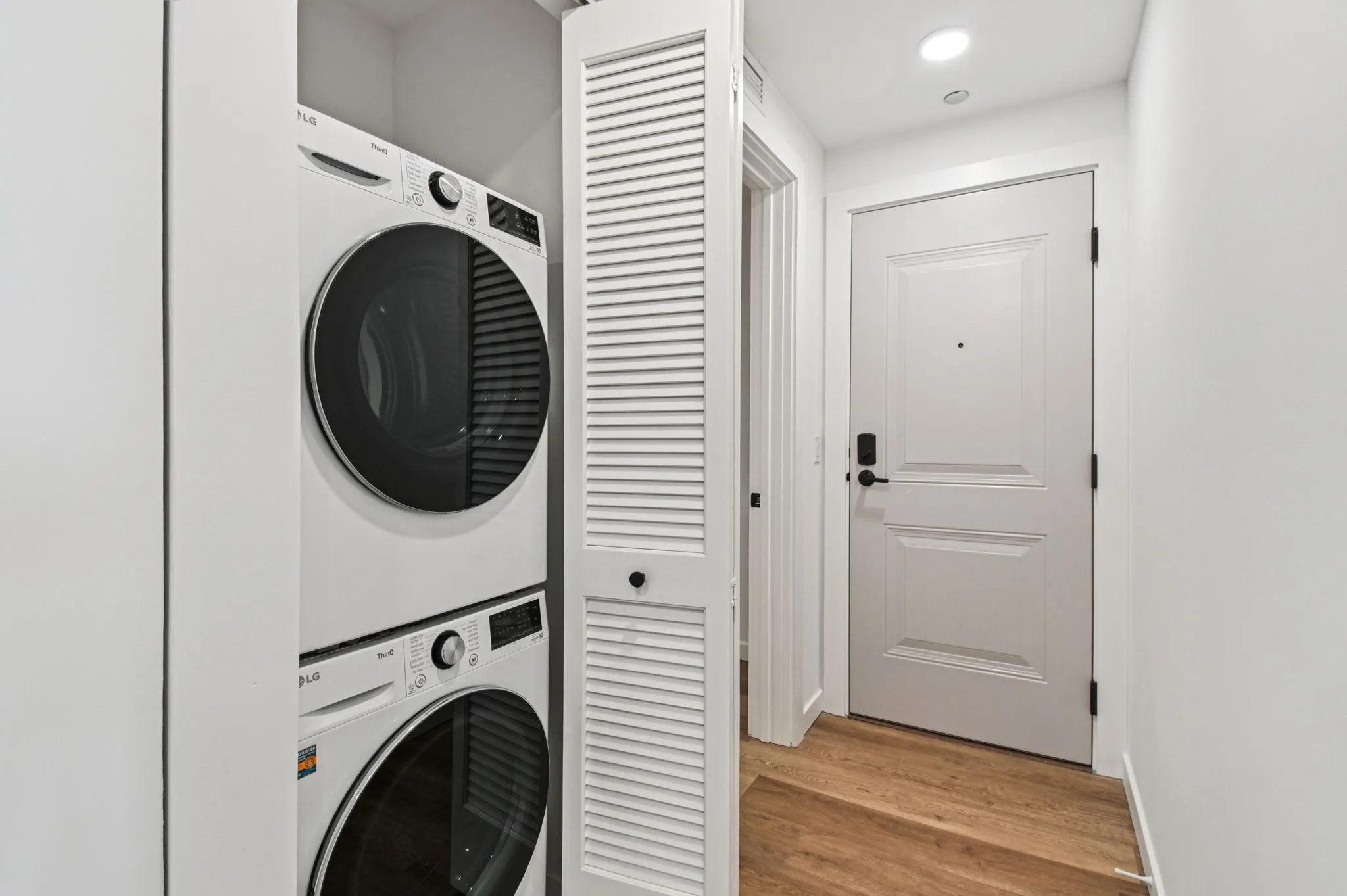 2140 N LINCOLN PARK W 60614-Chicago-IL