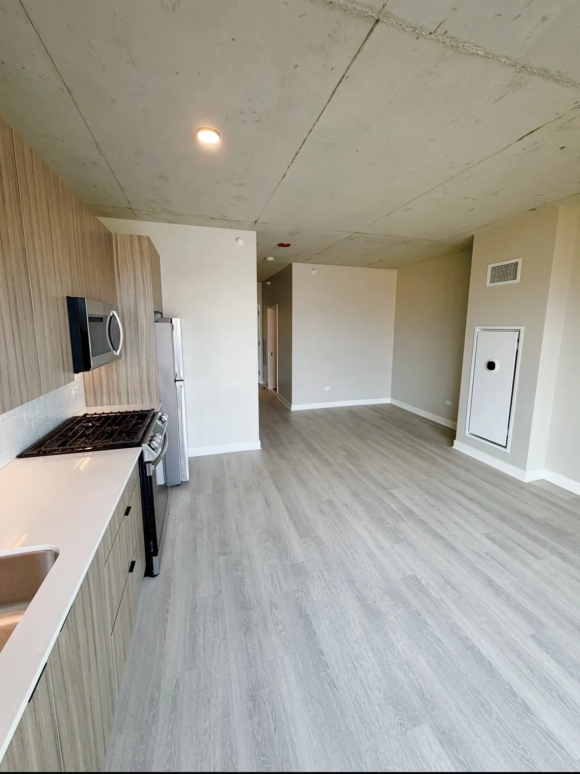 4611 N Broadway 60640 60640-unit#812-Chicago-IL