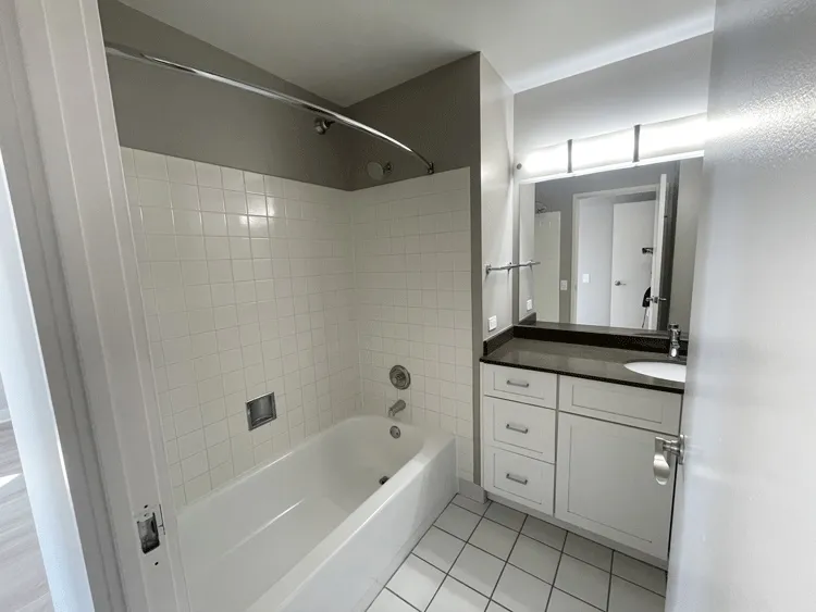 2555 N Clark St   60614 60614-unit#508-Chicago-IL