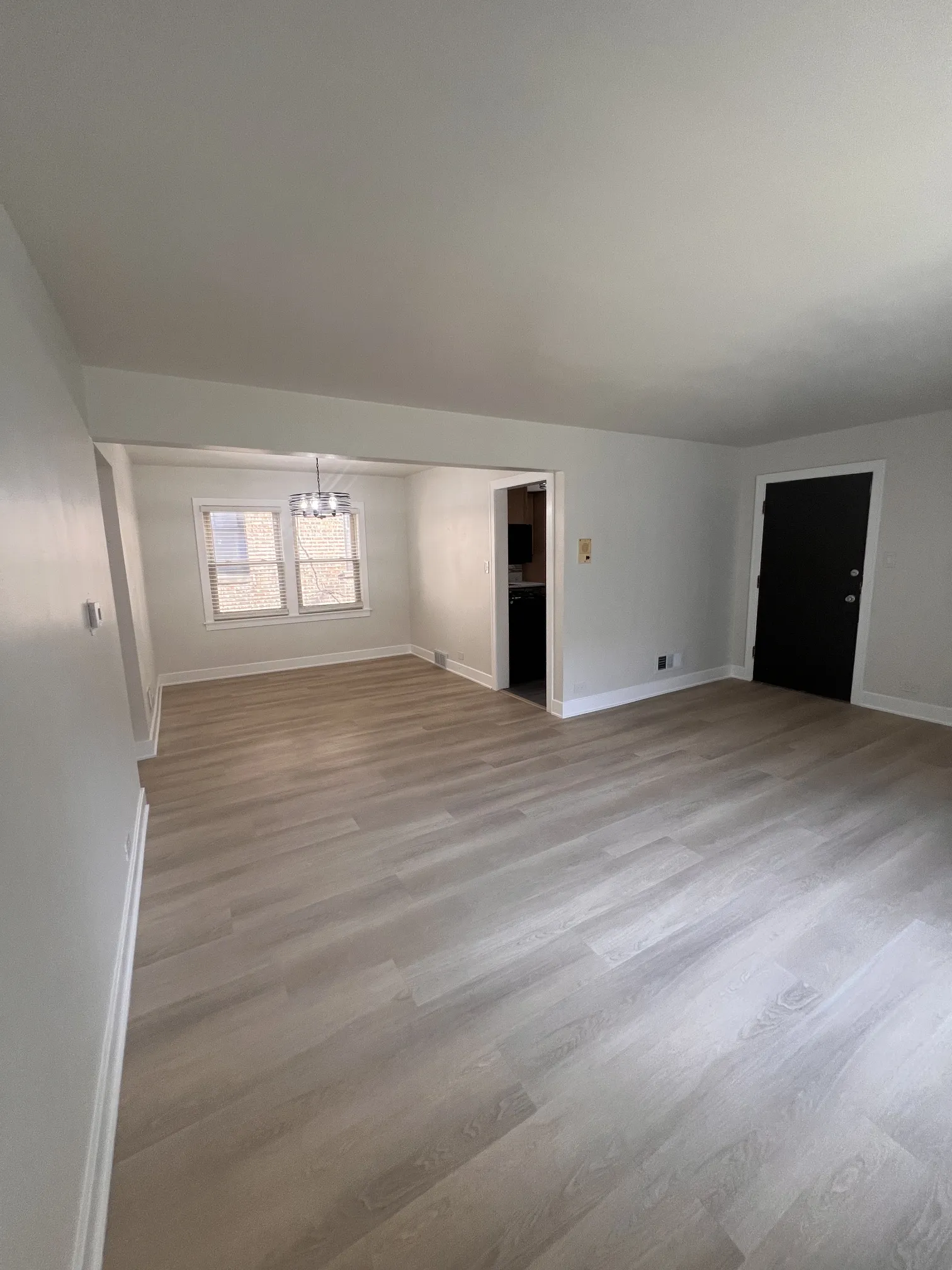 9121 S Bishop St 60620 60620-Chicago-IL