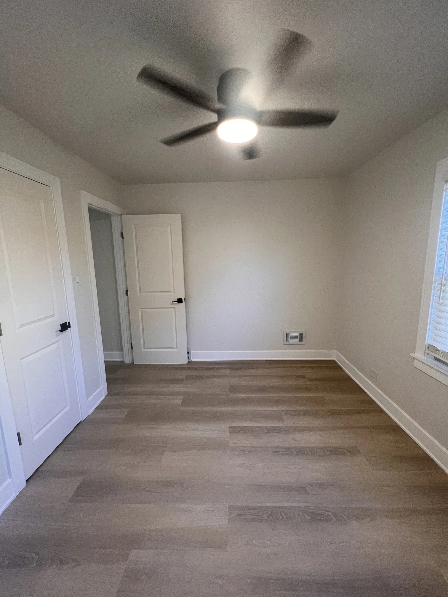 9121 S Bishop St 60620 60620-Chicago-IL