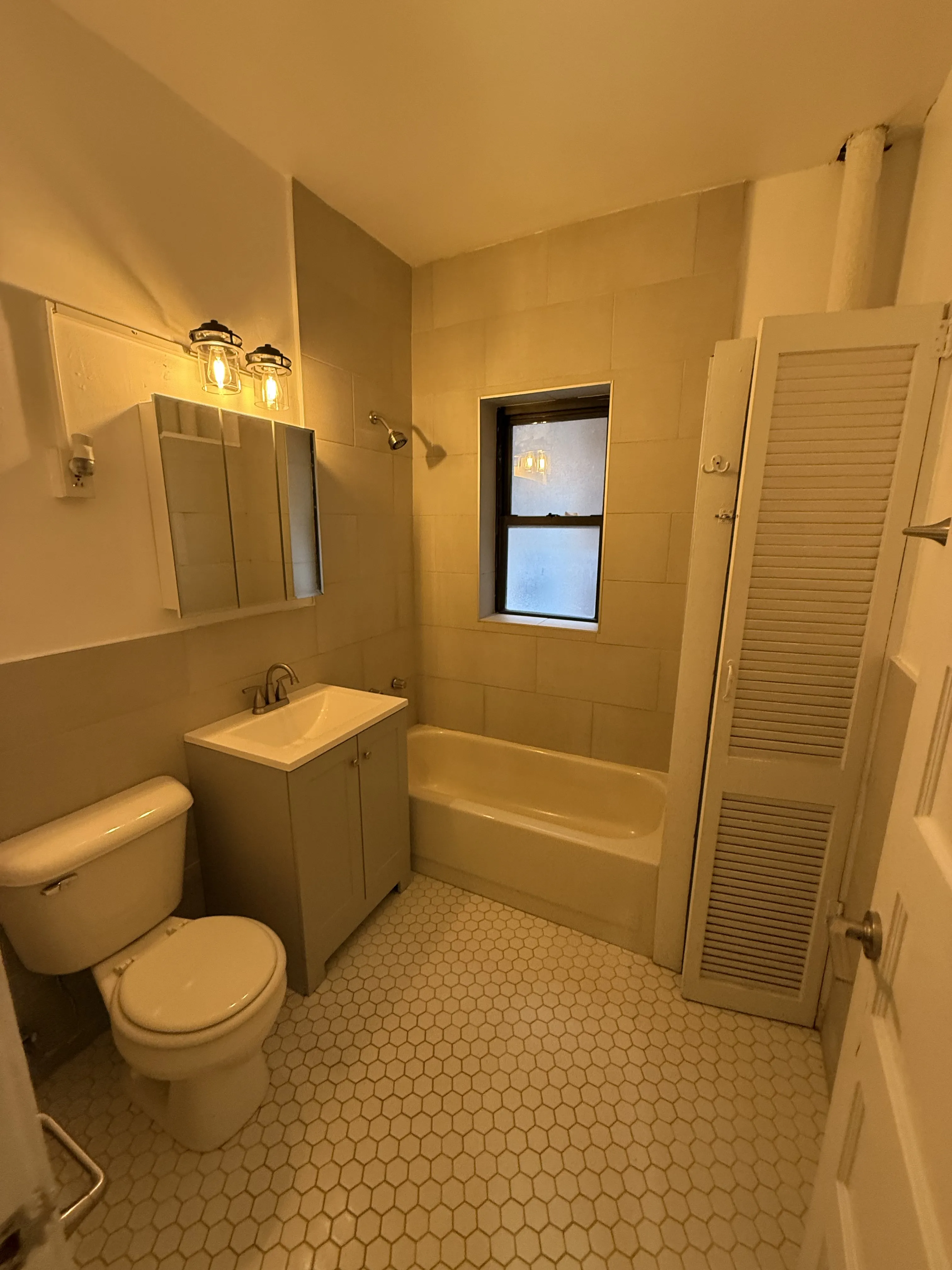 2918 N Clark St 60657 60657-unit#2-Chicago-IL