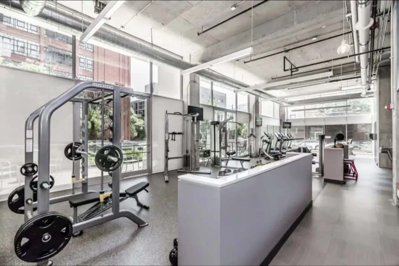 910 W Huron St 60642 60642-Mondial River West-Chicago-IL