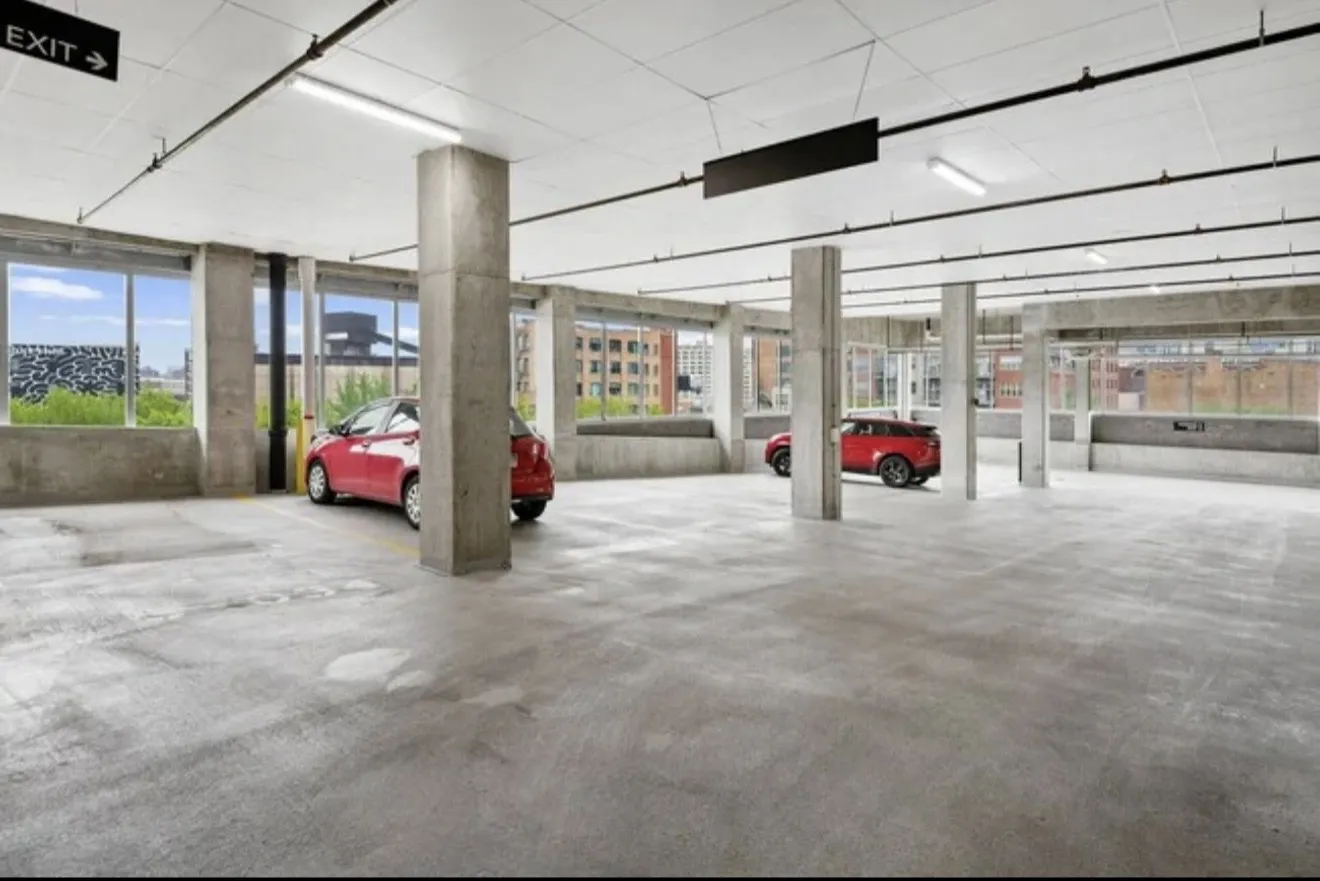 910 W Huron St 60642 60642-Mondial River West-Chicago-IL