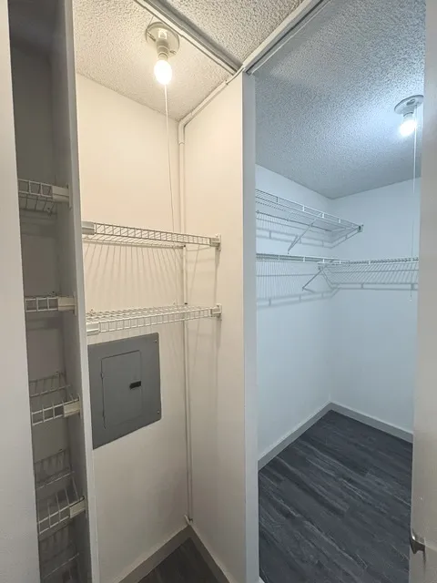 175 N Harbor Dr   60601 60601-unit#3302-Chicago-IL