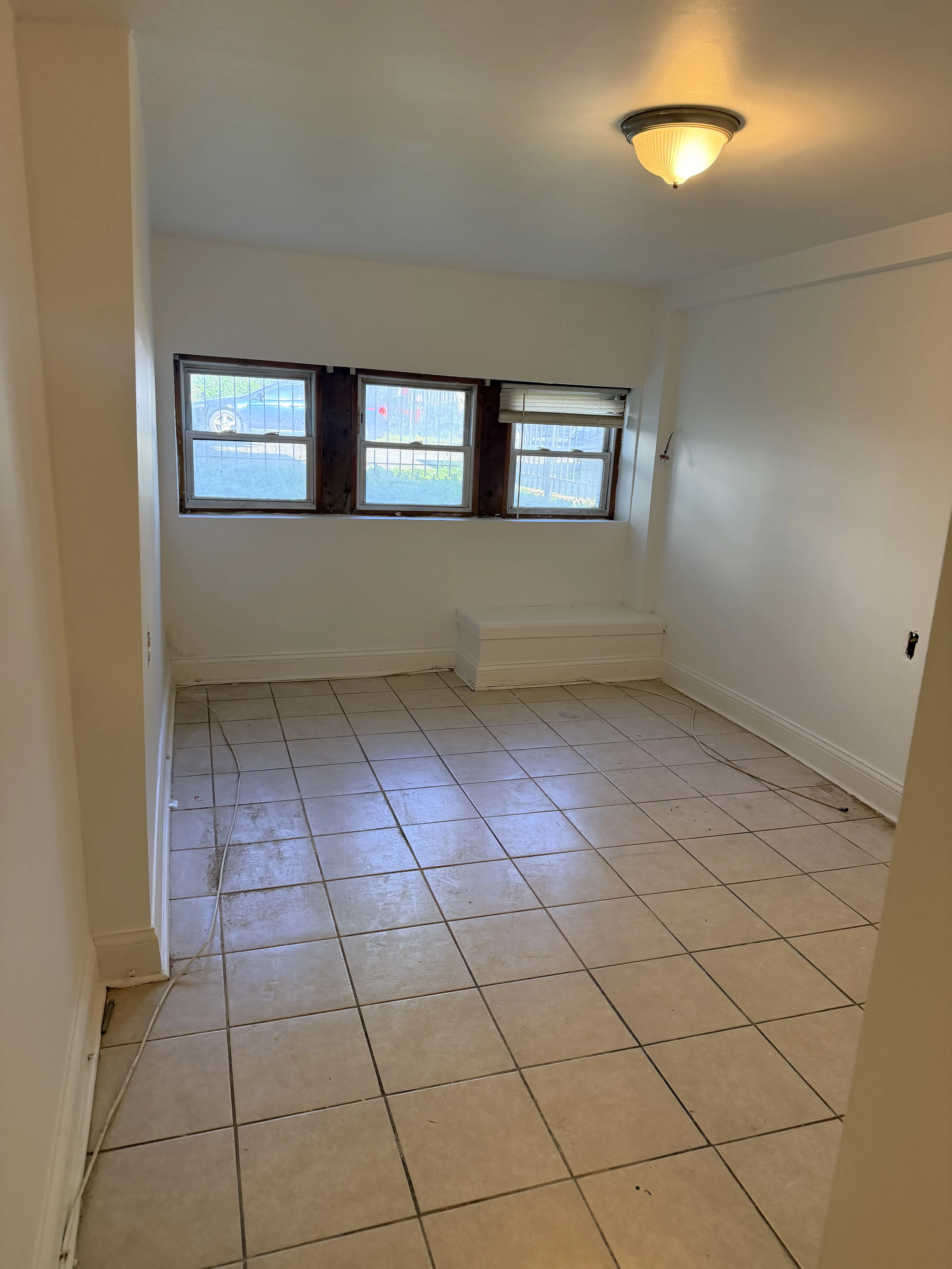 3063 N Gresham Ave 60618 60618-unit#Garden -Chicago-IL