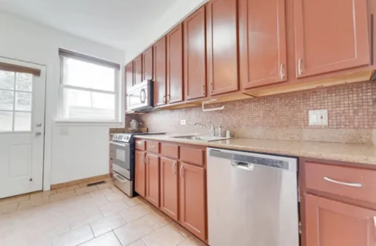 4045 N Kimball Ave 60618 60618-unit#1s-Chicago-IL
