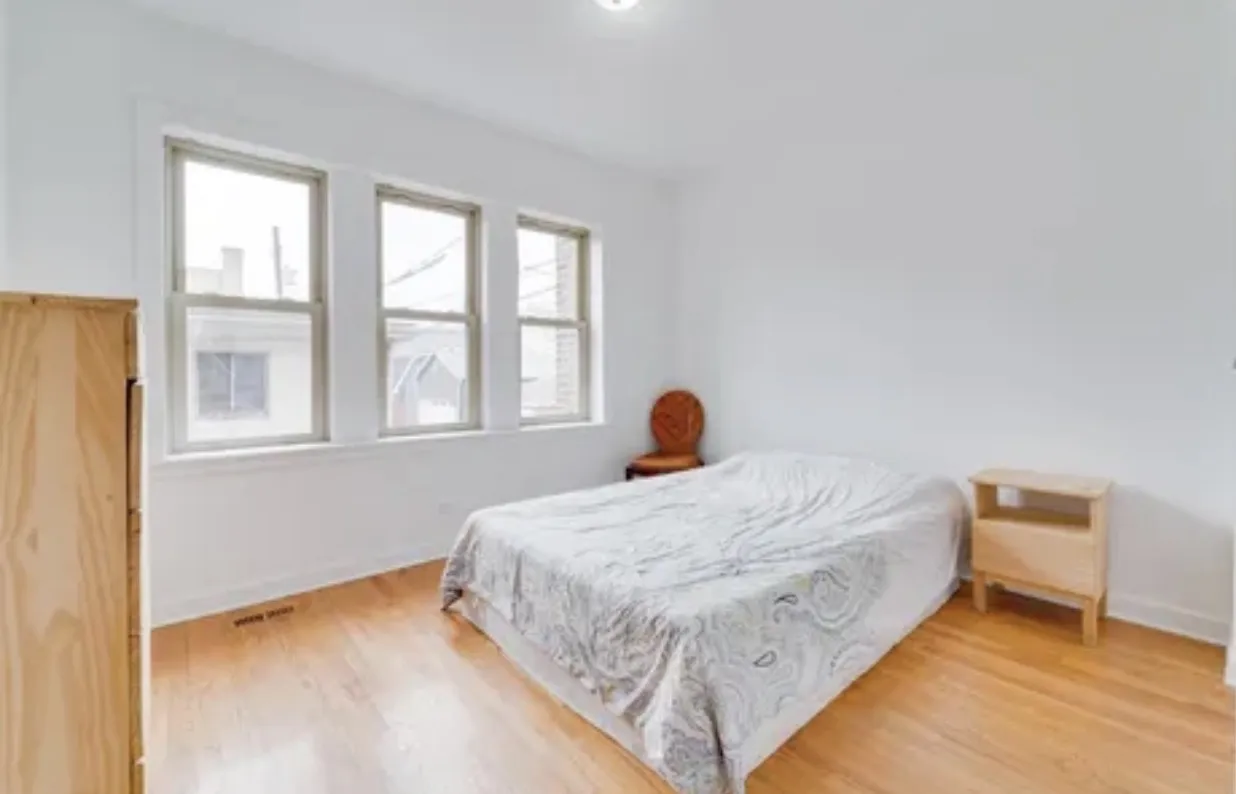 4045 N Kimball Ave 60618 60618-unit#1s-Chicago-IL