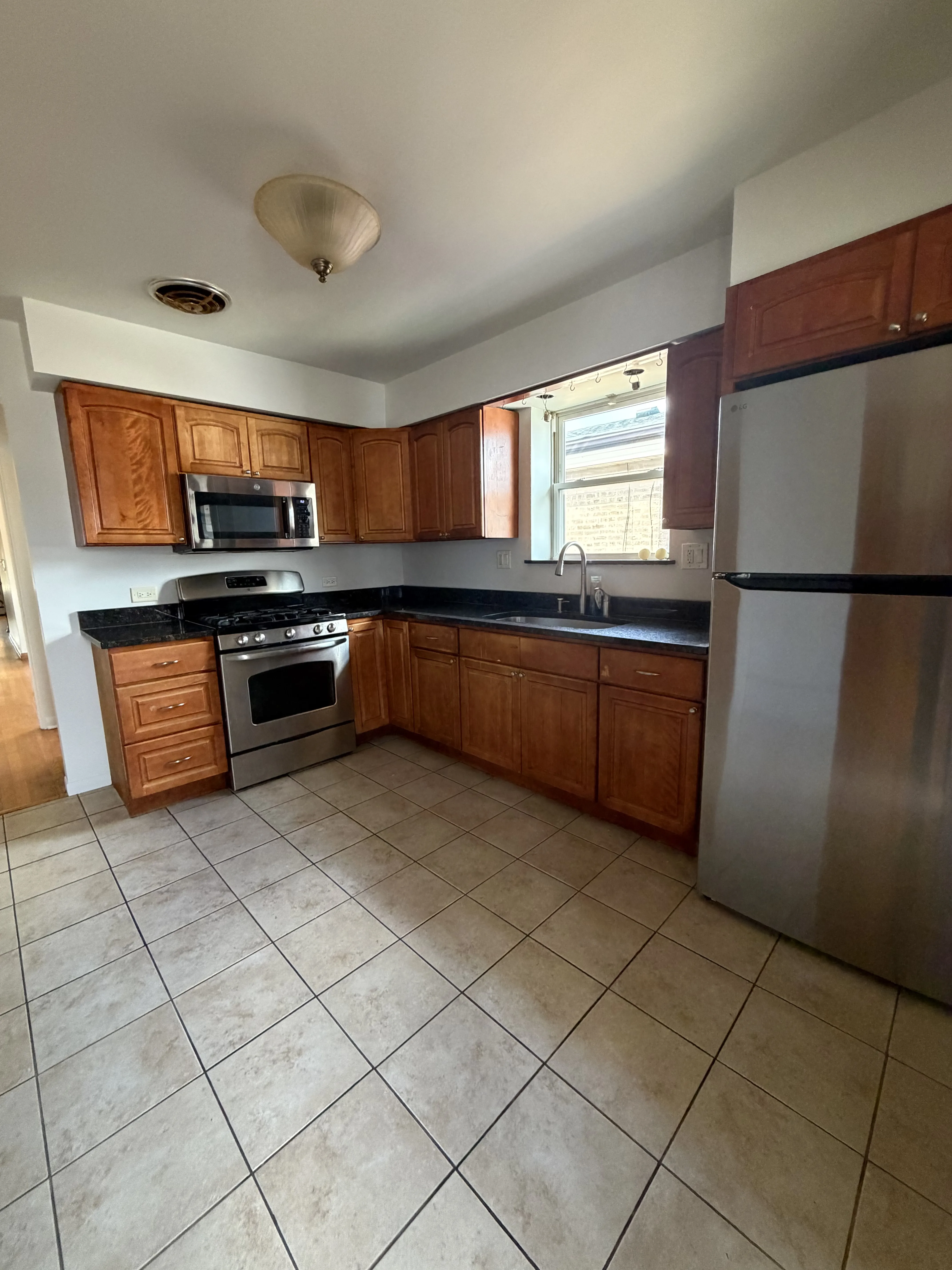 5543 N Mango Ave   60630 60630-unit#2-Chicago-IL