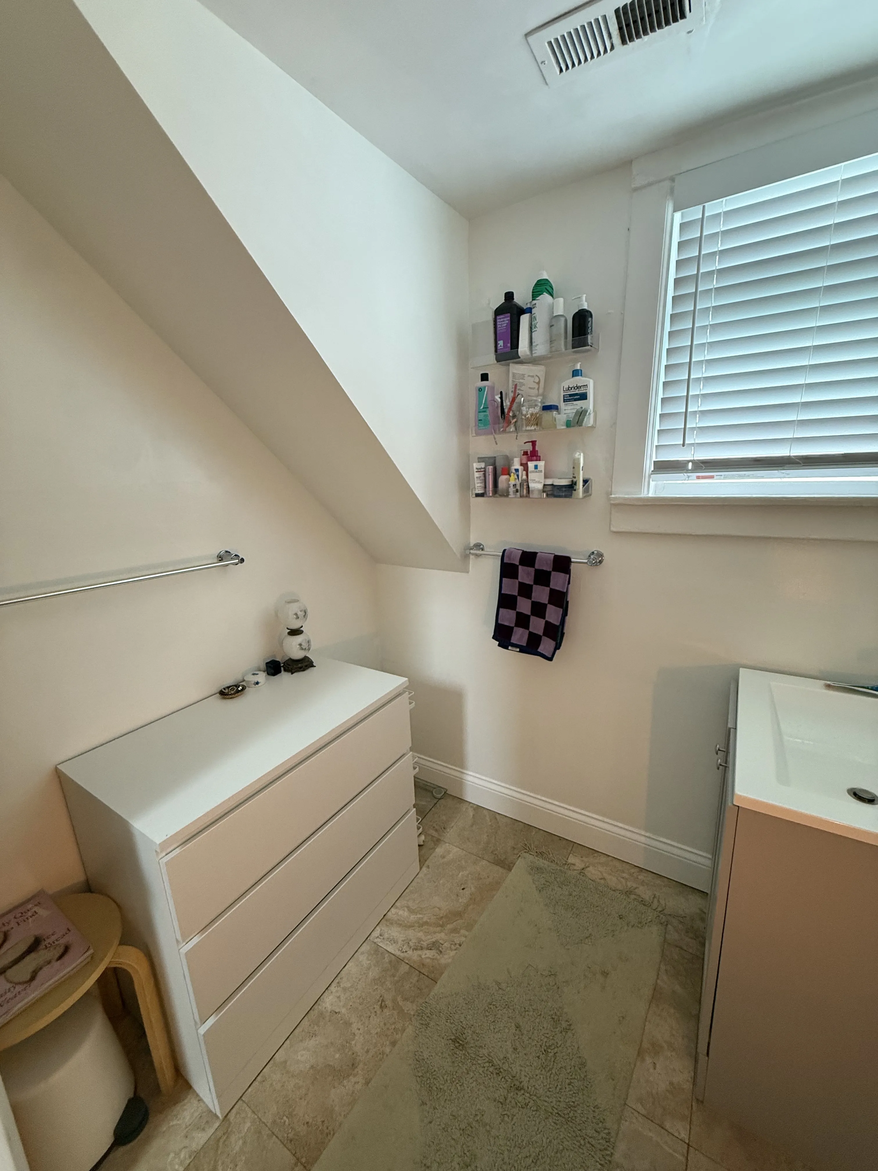 1928 W Barry Ave   60657 60657-unit#1-Chicago-IL