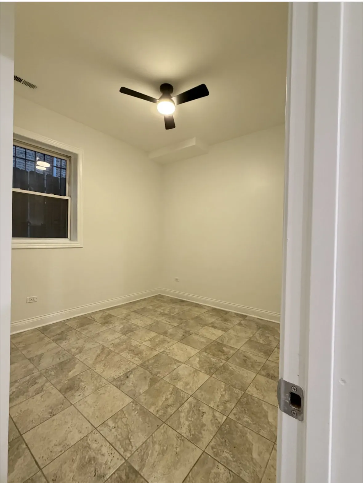 3755 N Kimball Ave   60618 60618-unit#GR-Chicago-IL