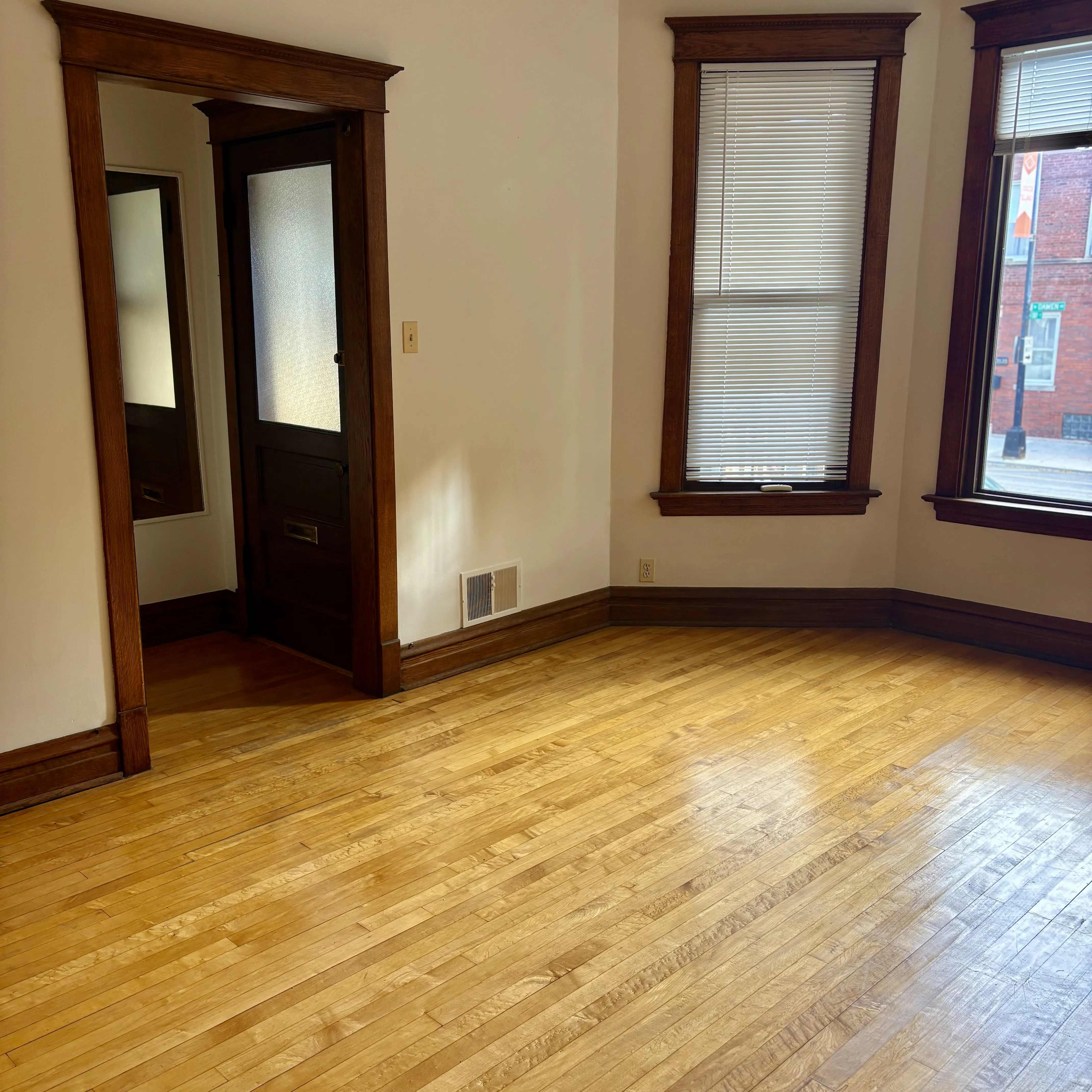 3530 N Damen Ave   60618 60618-Owner Occupied-unit#1-Chicago-IL