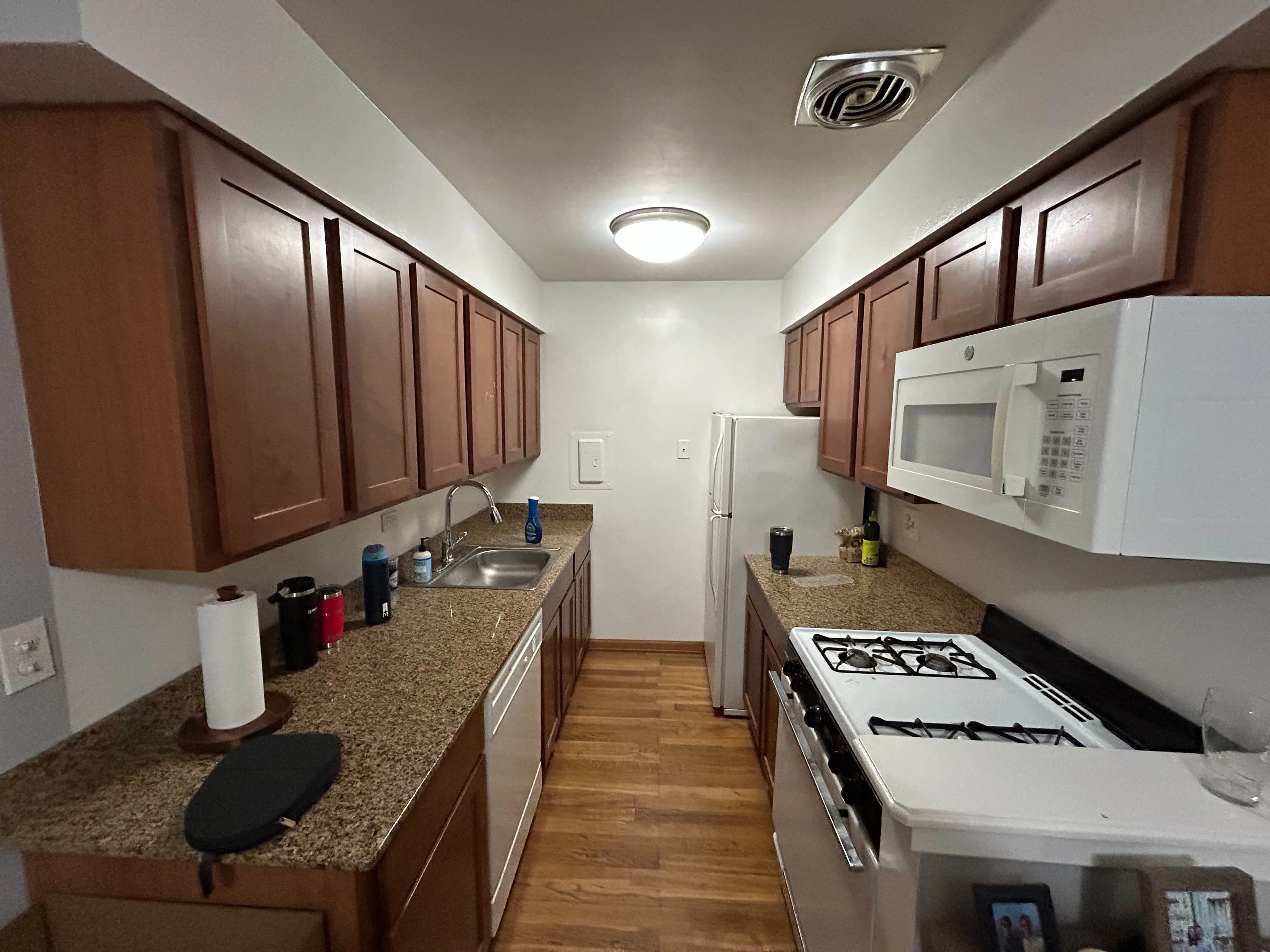 640 W Sheridan Rd 60613 60613-unit#206-Chicago-IL
