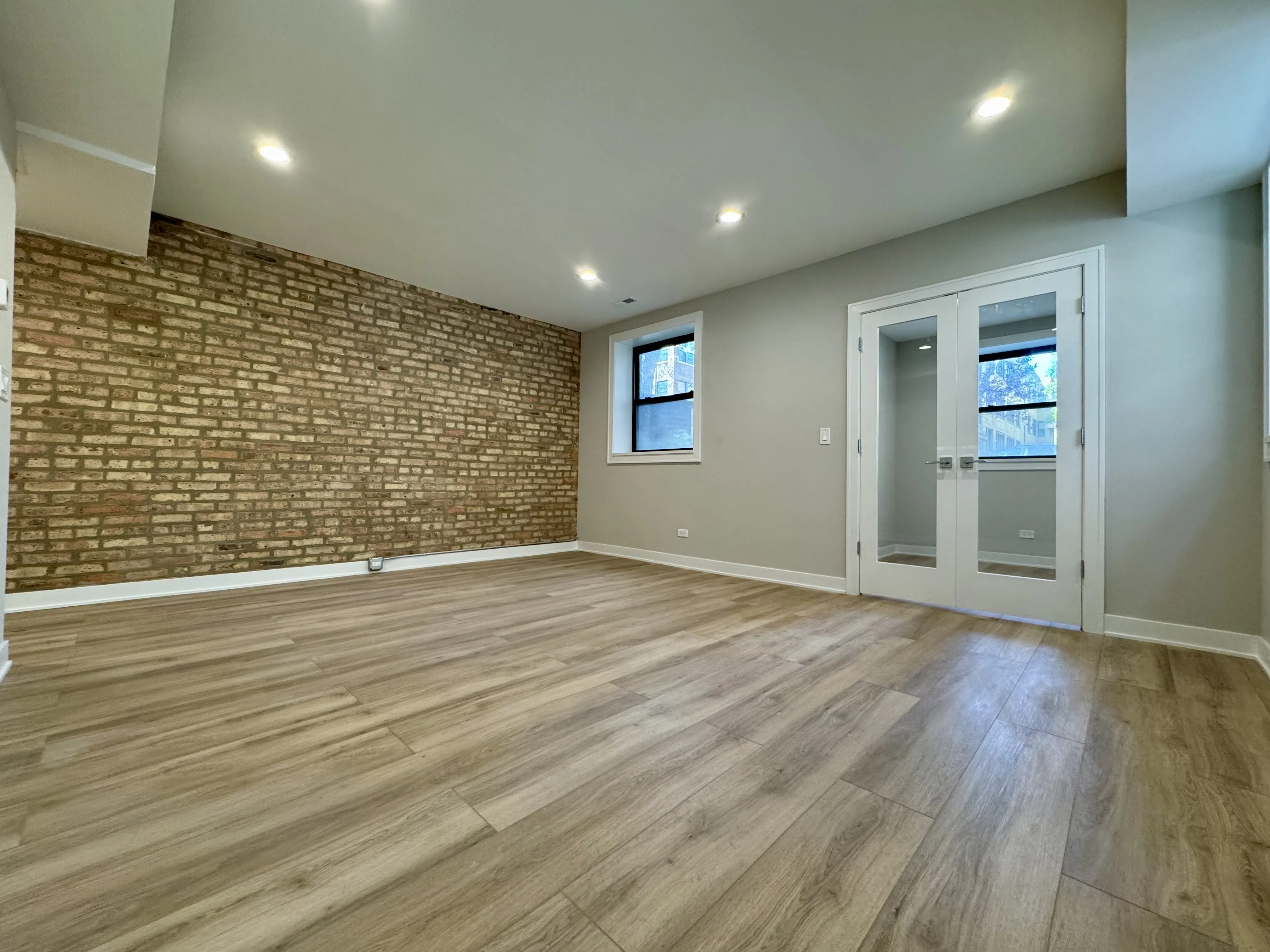5045 N Glenwood Ave   60640 60640-Glenwood/Winnemac-unit#G-Chicago-IL