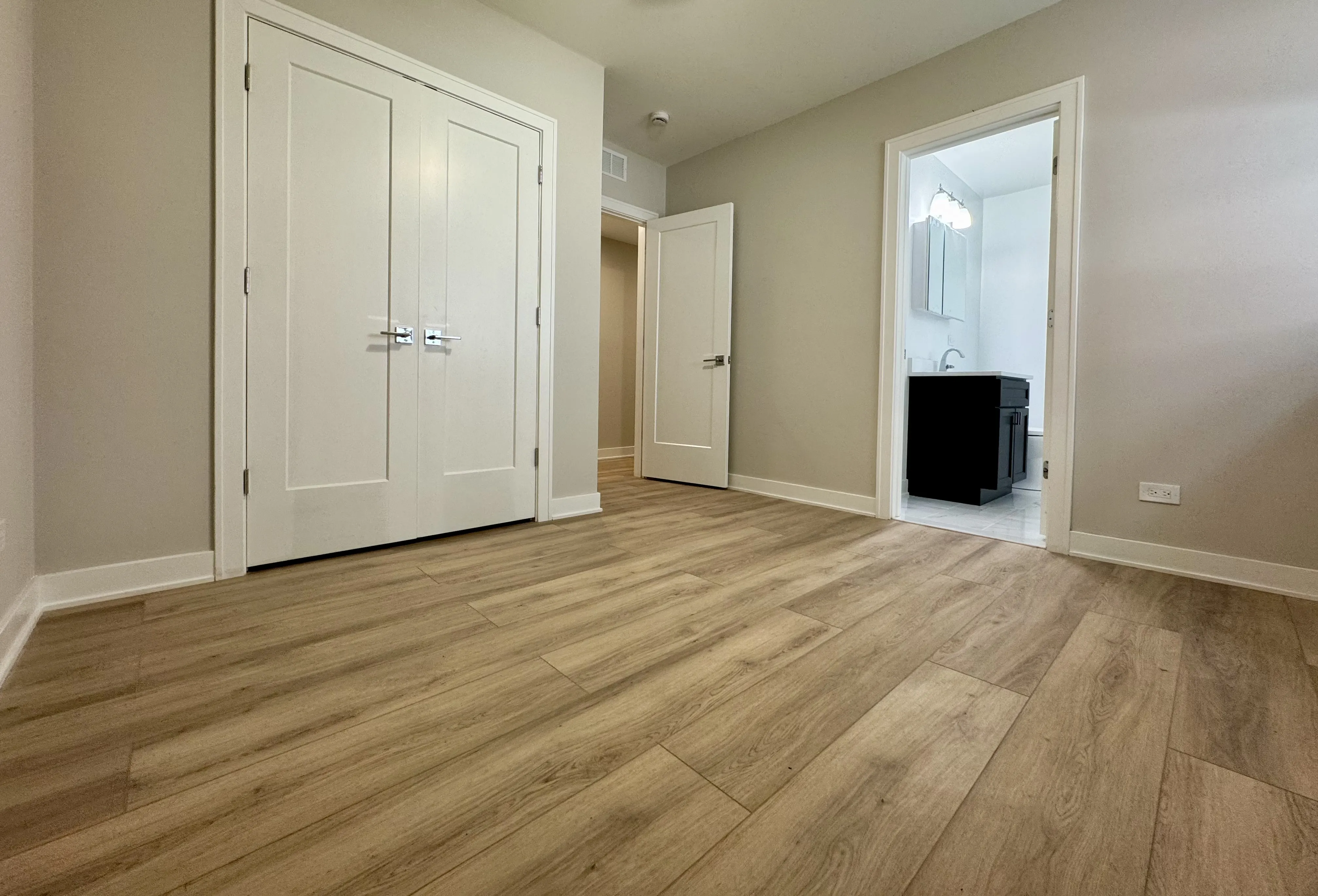 5045 N Glenwood Ave   60640 60640-Glenwood/Winnemac-unit#G-Chicago-IL