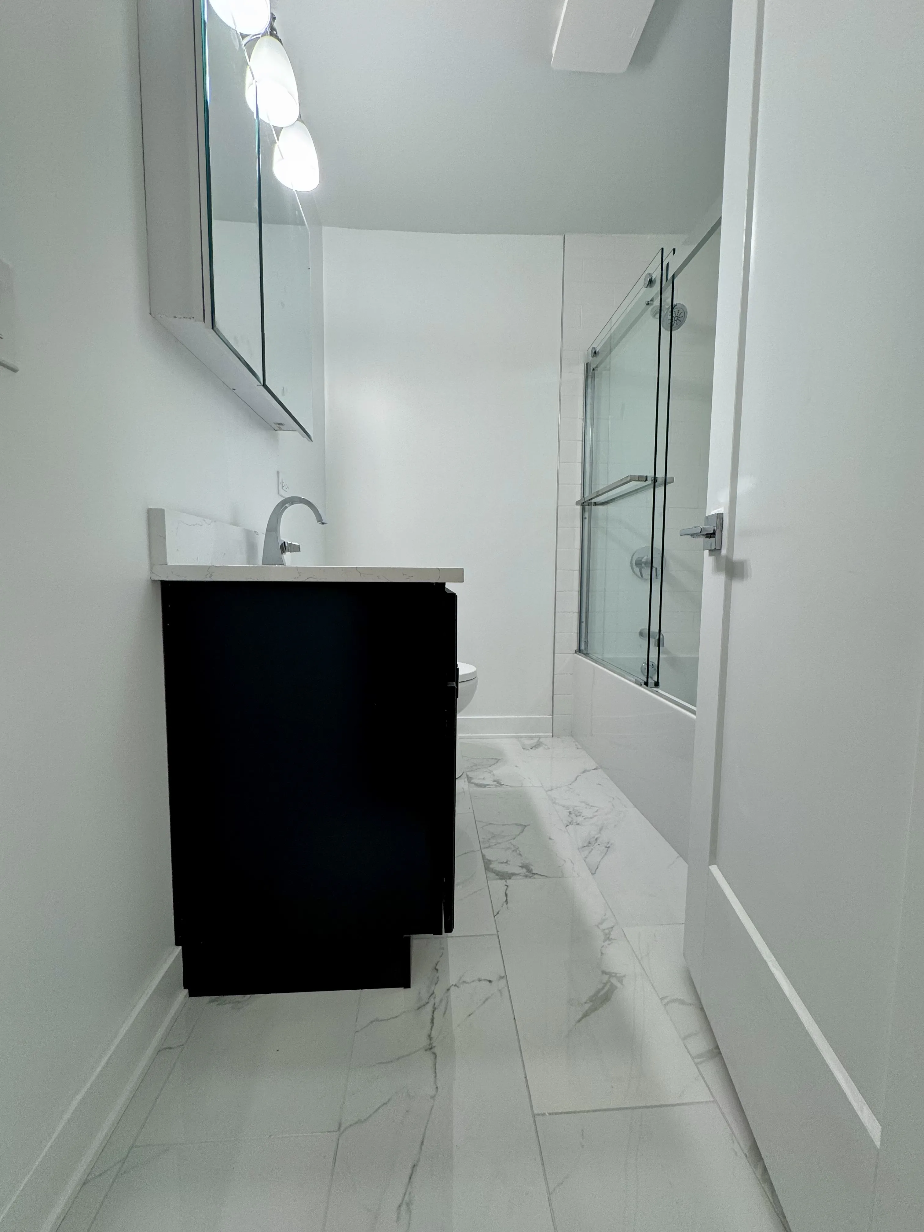 5045 N Glenwood Ave   60640 60640-Glenwood/Winnemac-unit#G-Chicago-IL