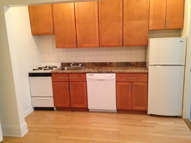 4440 N. Wolcott 60640-Ravenswood Vista Apartments-unit#104-Chicago-IL