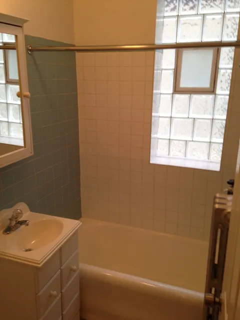 4440 N. Wolcott 60640-Ravenswood Vista Apartments-unit#104-Chicago-IL