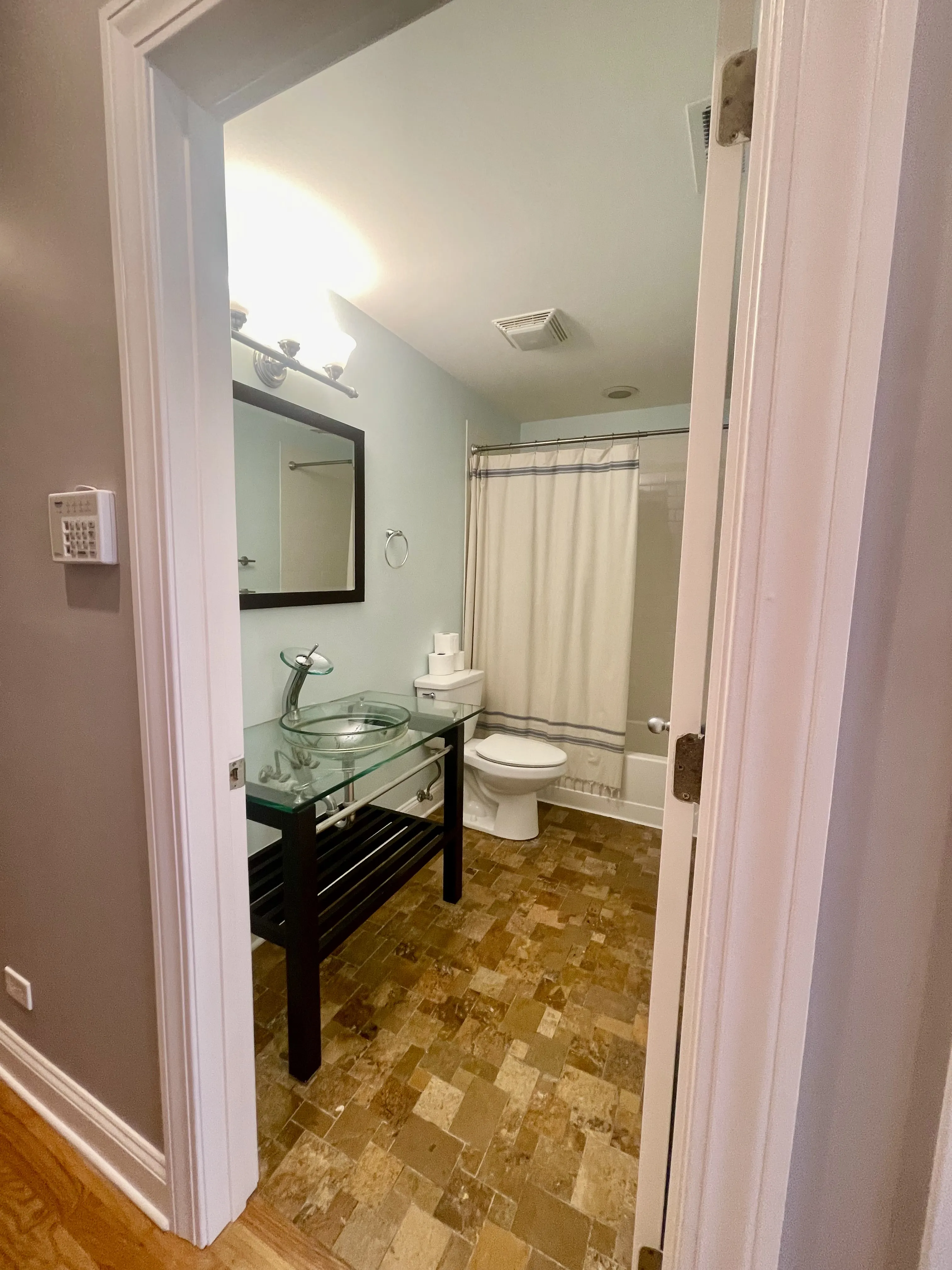 1856 N Sawyer Ave   60647 60647-unit#101-Chicago-IL