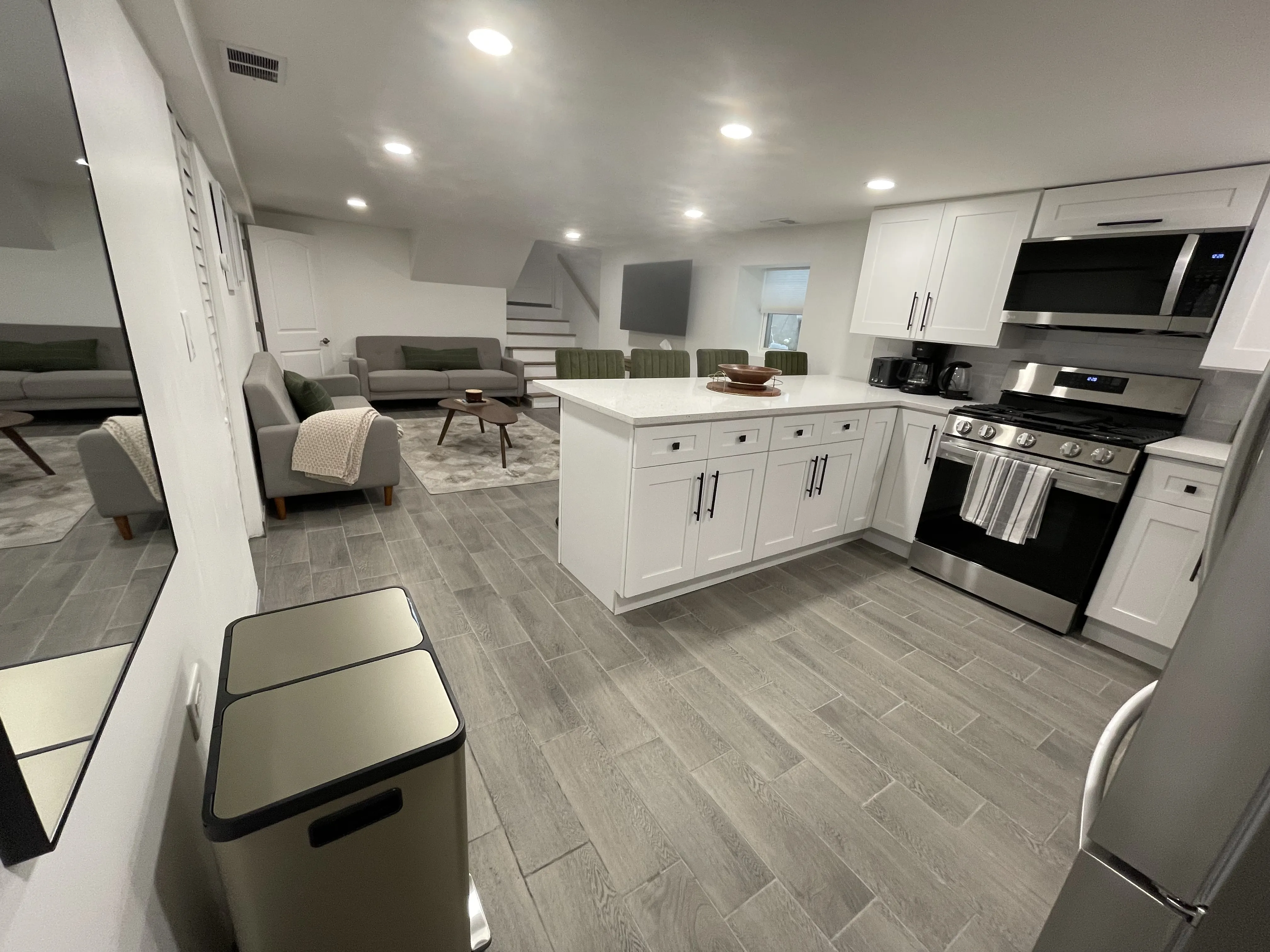 3116 N Damen Ave   60618 60618-Damen-unit#G-Chicago-IL