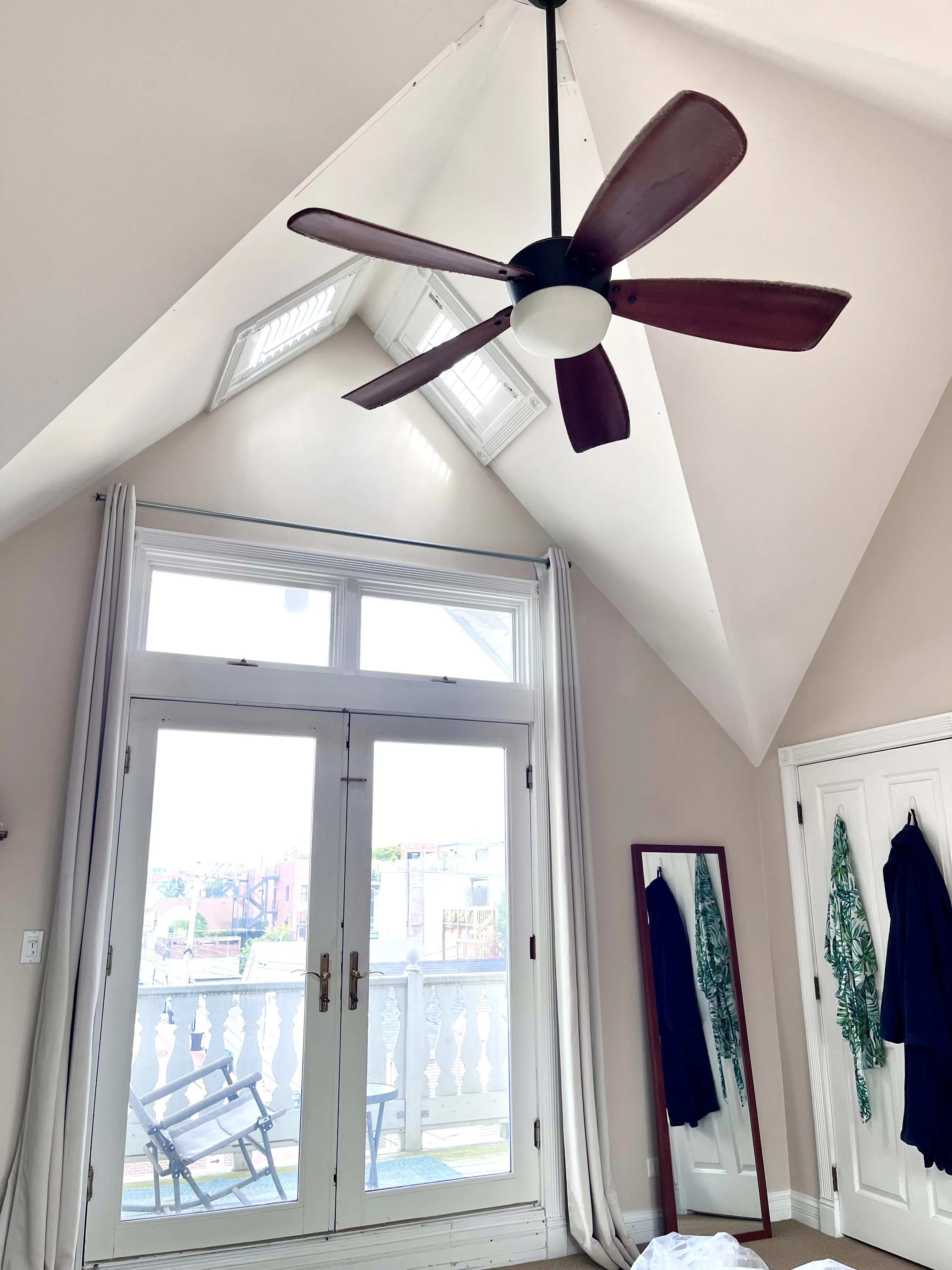 3255 N RACINE AVE 60657-unit#2-Chicago-IL