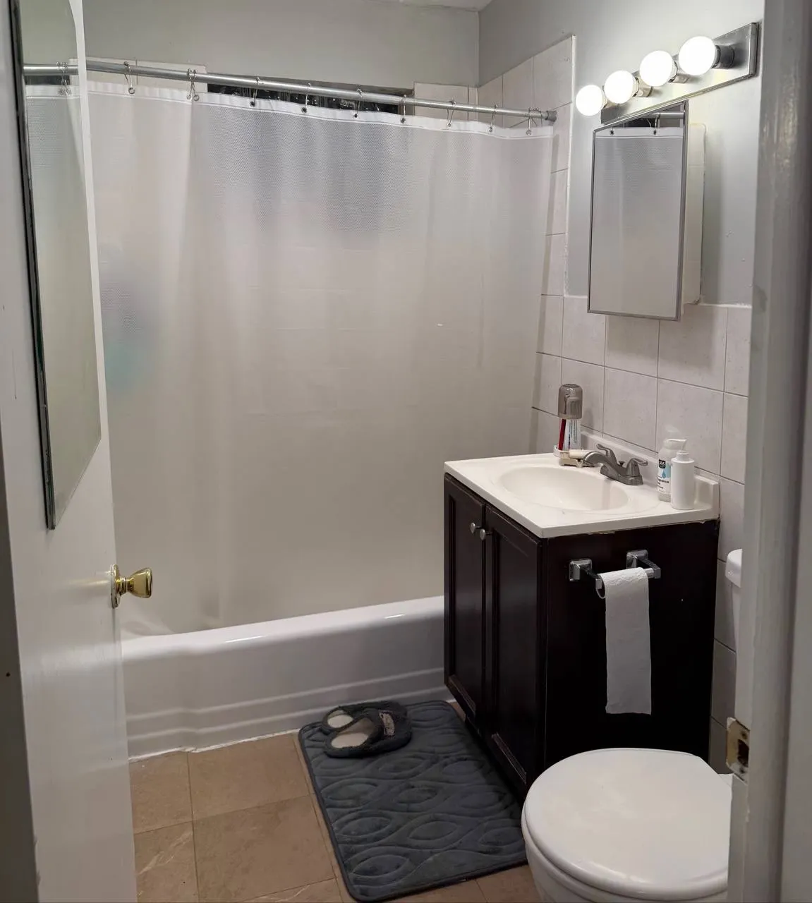 1405 W Sherwin Ave 60626 60626-unit#1N-Chicago-IL