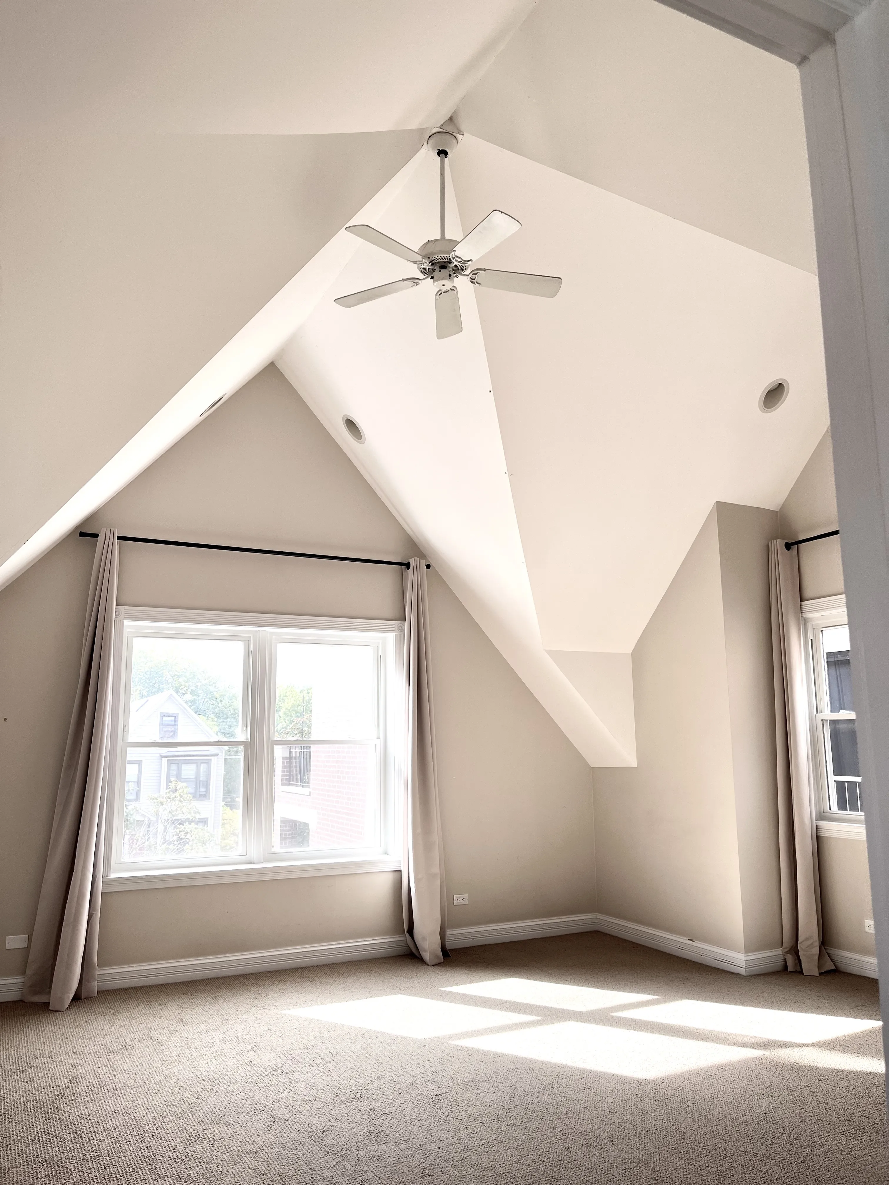 3255 N RACINE AVE 60657-unit#2-Chicago-IL
