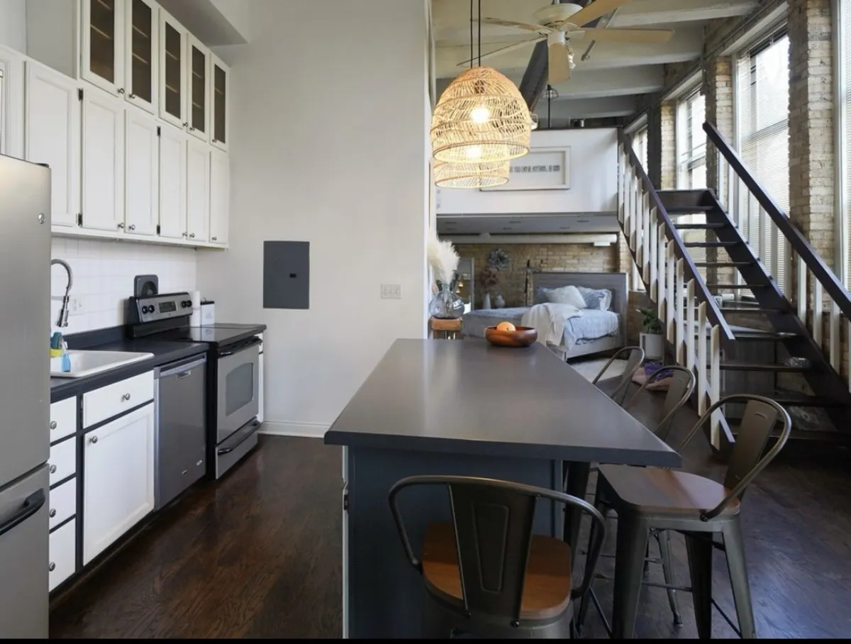 1111 W Cornelia Ave 60657-Cornelia Lofts-unit#102-Chicago-IL