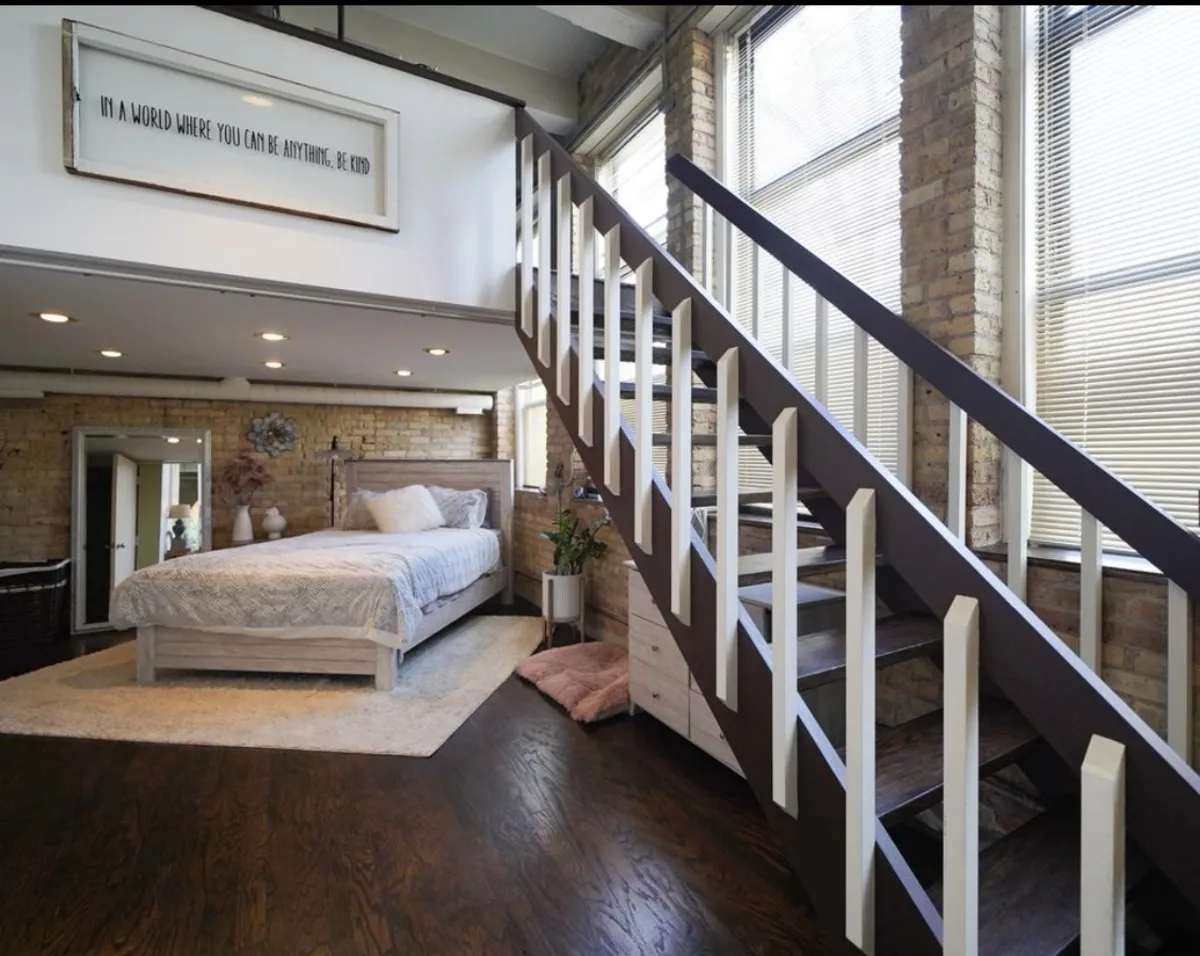1111 W Cornelia Ave 60657-Cornelia Lofts-unit#102-Chicago-IL
