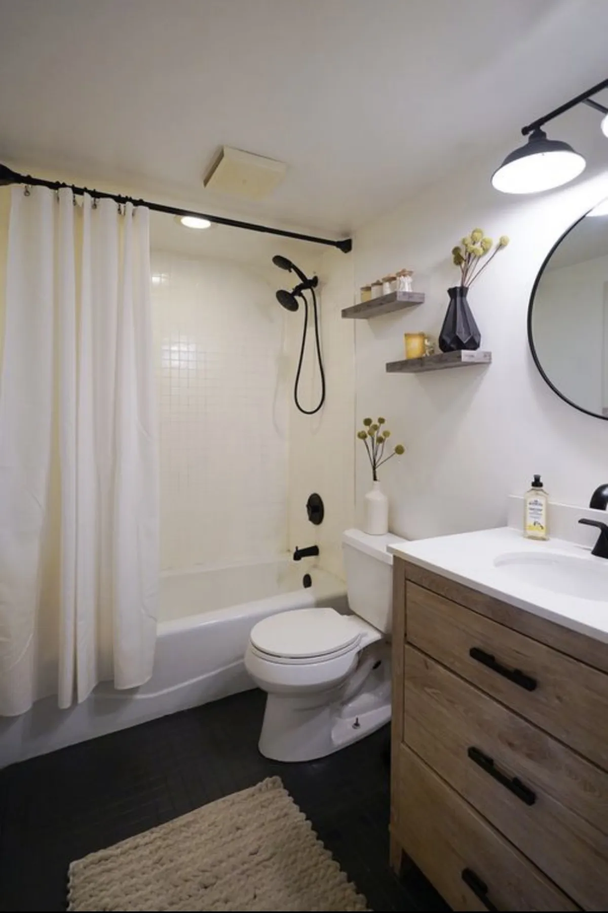 1111 W Cornelia Ave 60657-Cornelia Lofts-unit#102-Chicago-IL