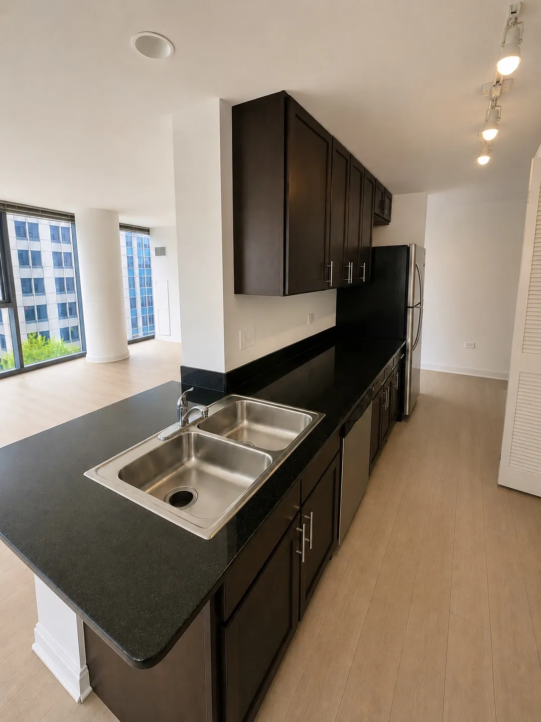 210 N Wells St 60601 60601-unit#3104-Chicago-IL