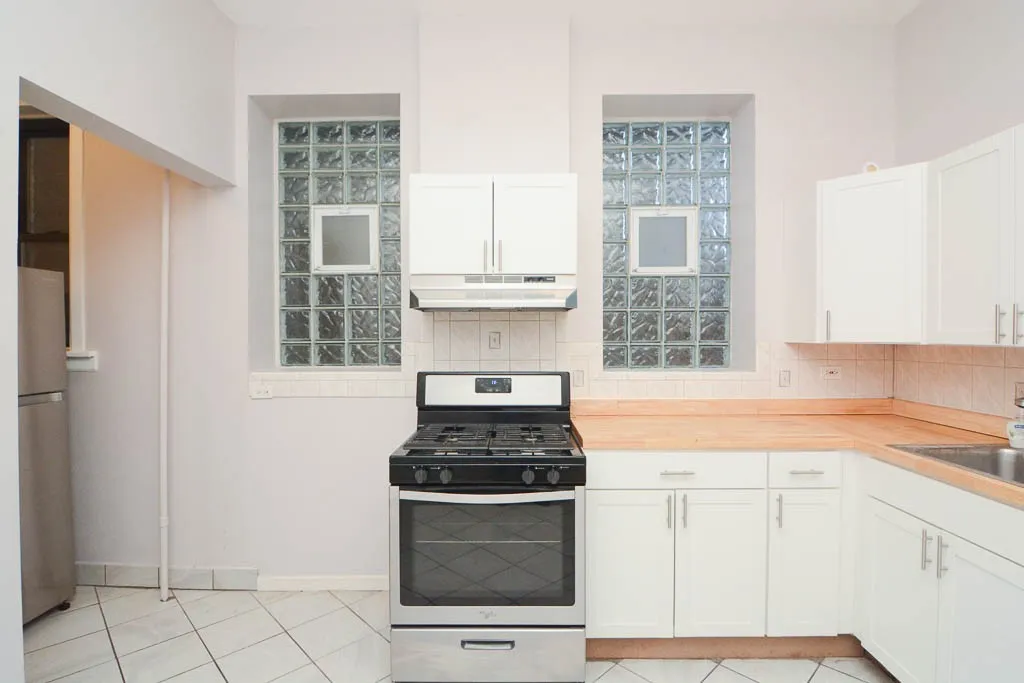 2202 W Belmont, ,  60618 60618-unit#R2-Chicago-IL