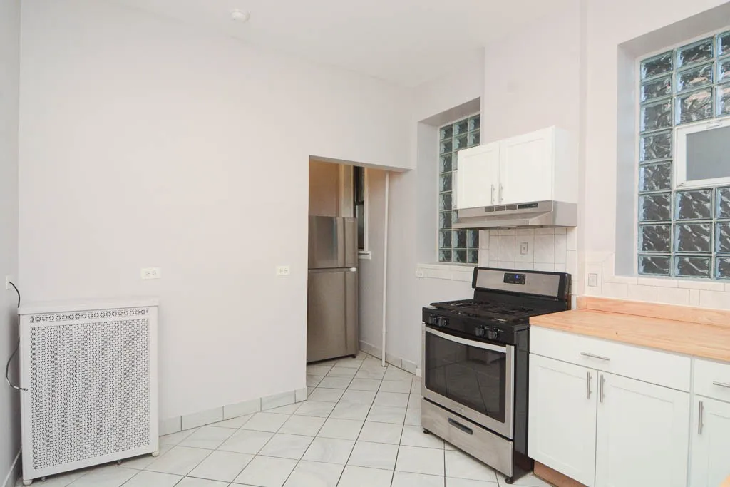 2202 W Belmont, ,  60618 60618-unit#R2-Chicago-IL