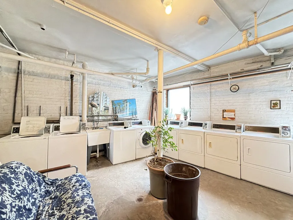 2432 N Linden Place, , 60647 60647-unit#308-Chicago-IL