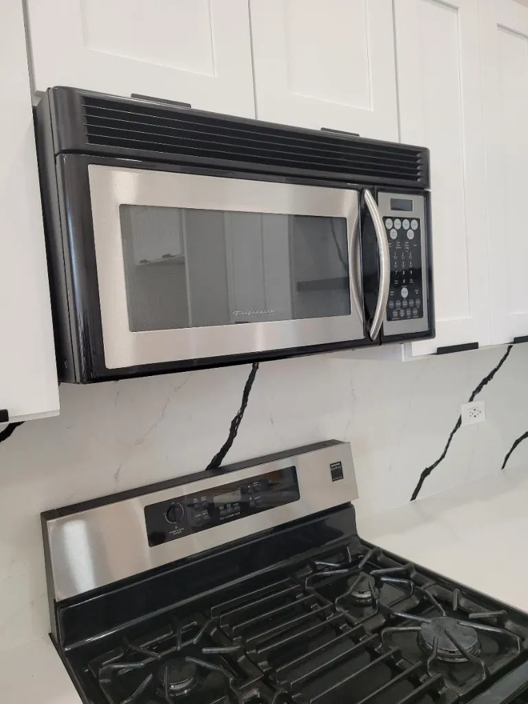 1422 N Milwaukee Ave   60622 60622-Indigo Lofts-unit#304-Chicago-IL