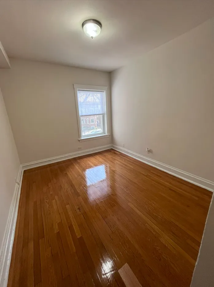 6654 N Ashland Ave   60626 60626-unit#2W-Chicago-IL