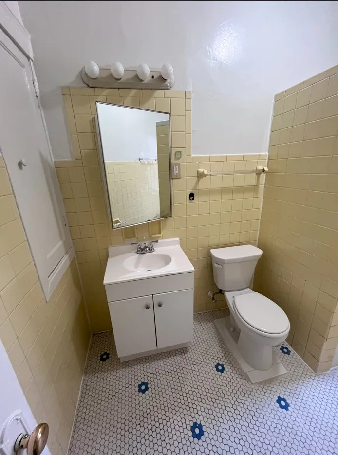 6654 N Ashland Ave   60626 60626-unit#2W-Chicago-IL