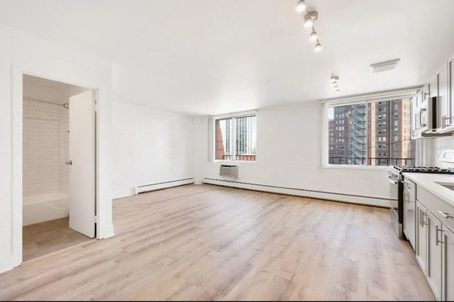 2424 N CLARK ST 60614-unit#518-Chicago-IL