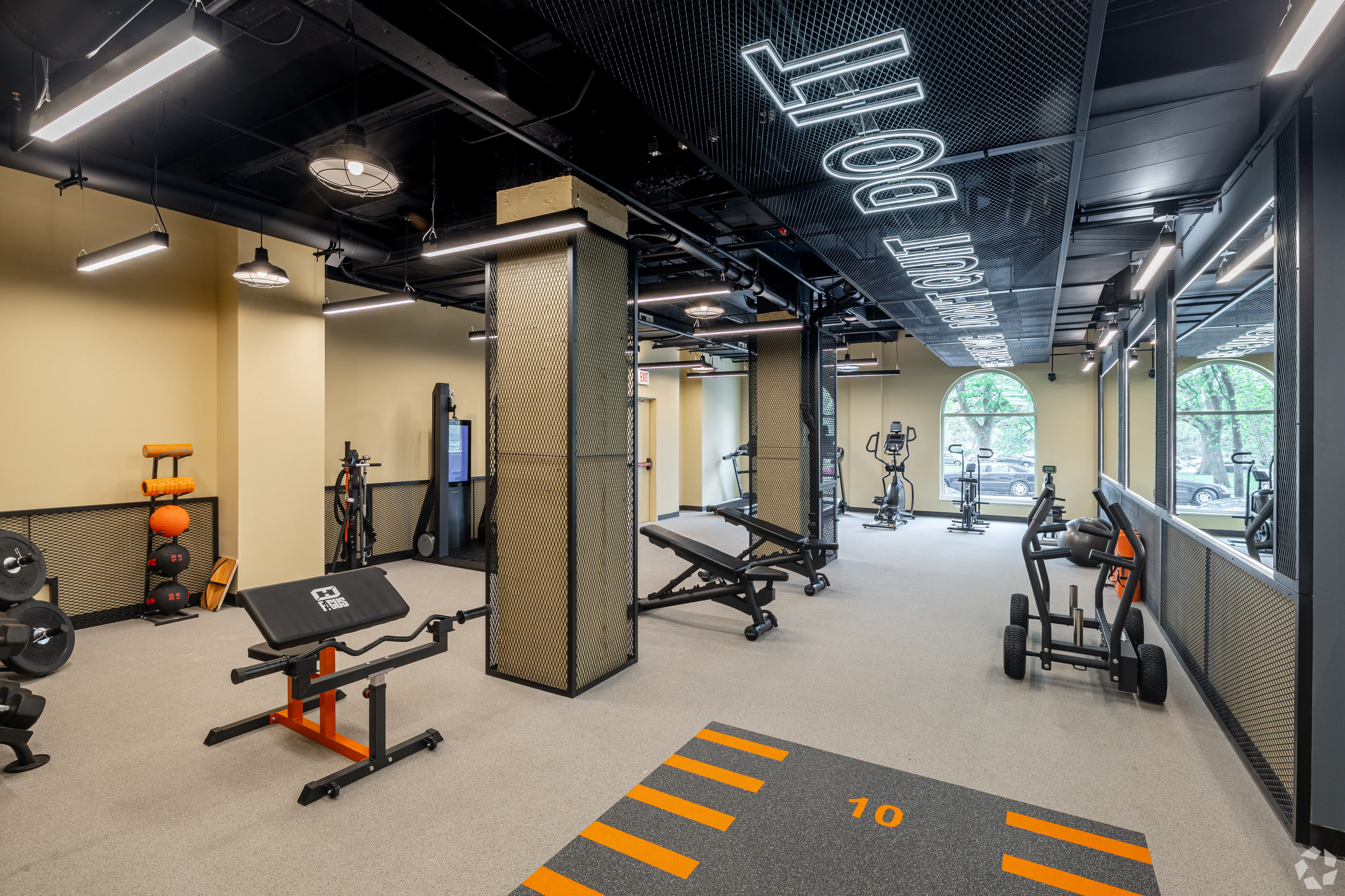 2140 N LINCOLN PARK W 60614-Chicago-IL