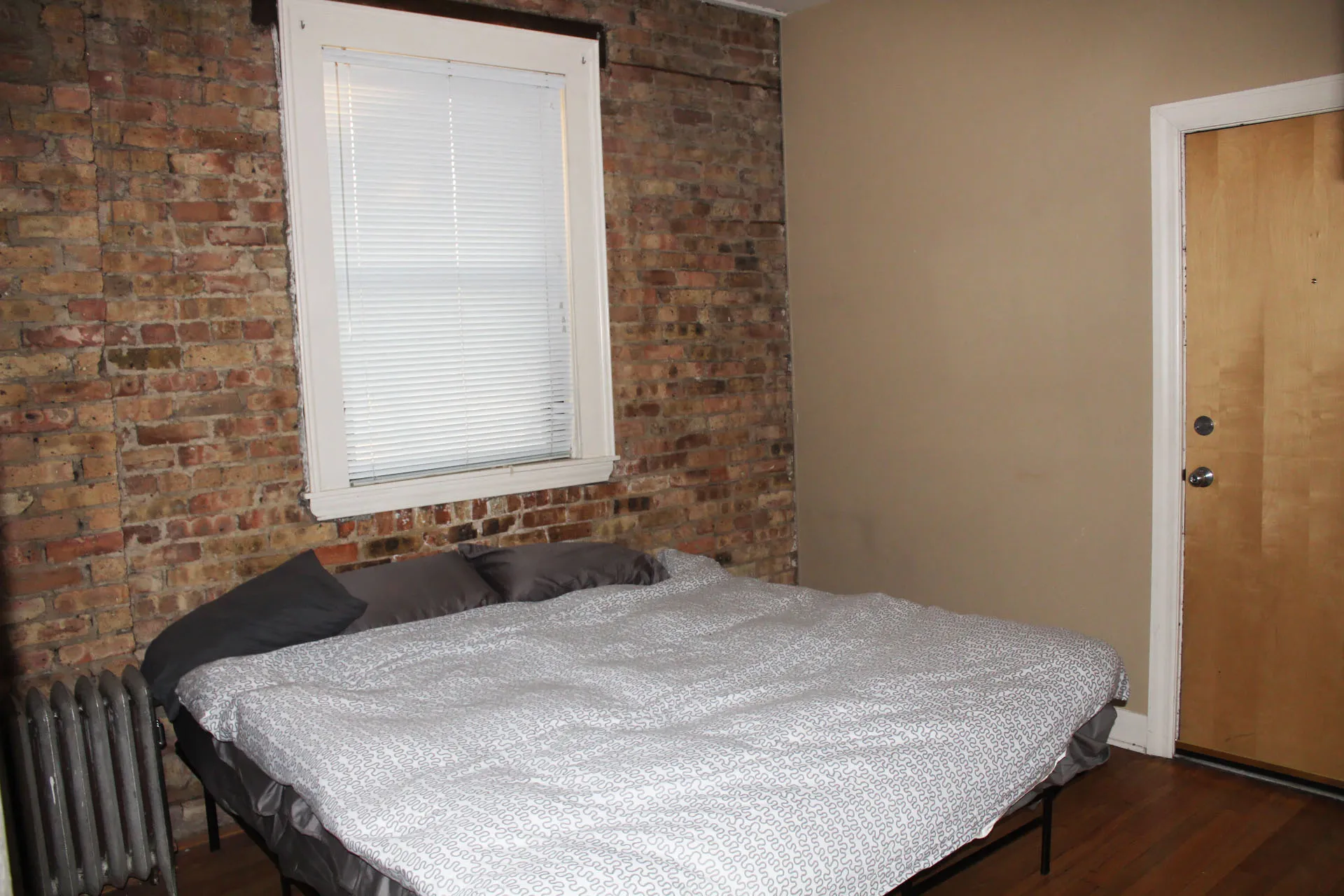 2940 N Clark St   60657 60657-Village II-unit#3H-Chicago-IL