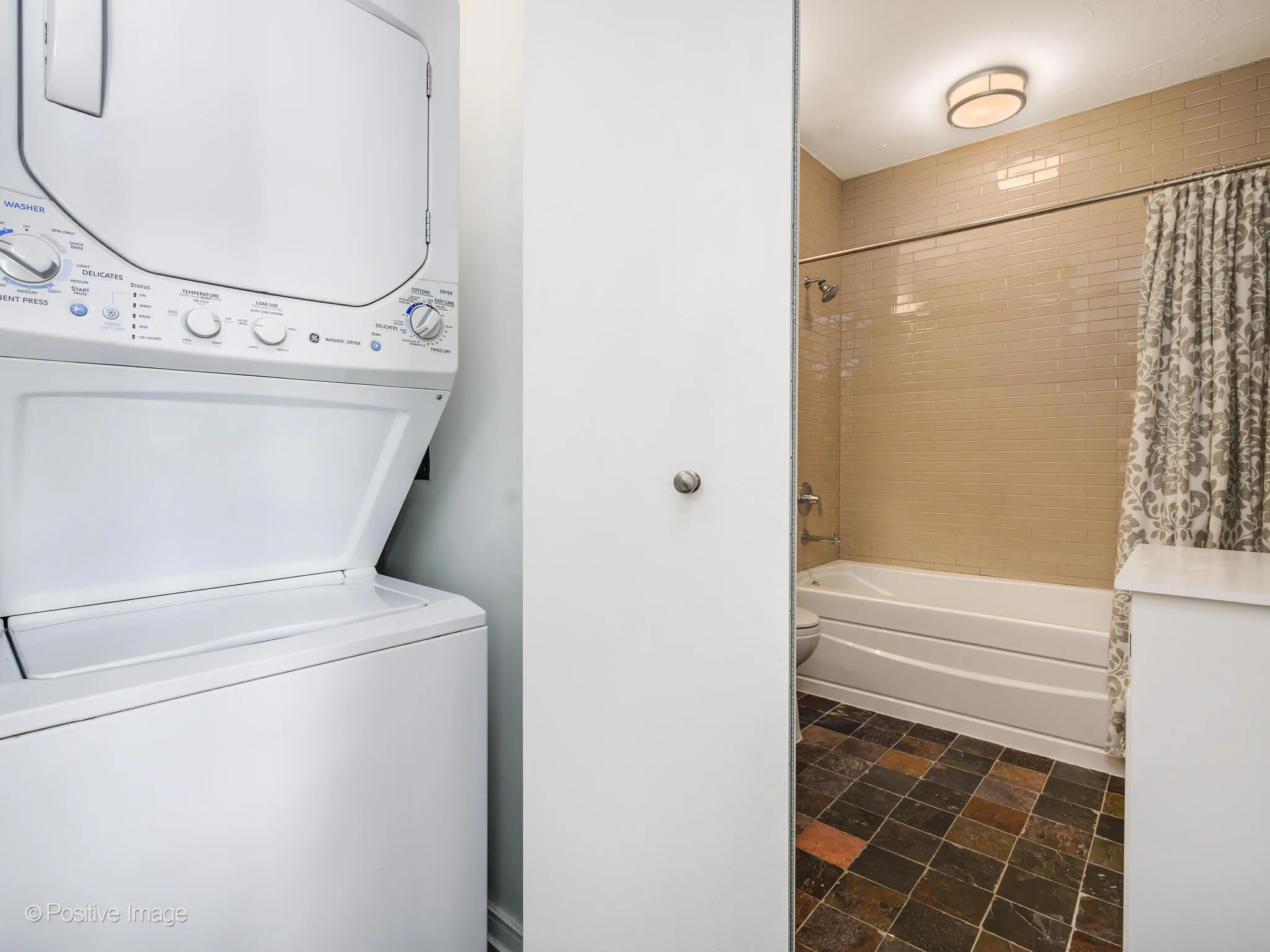 33 W Ontario St, ,  60654 60654-unit#57G-Chicago-IL