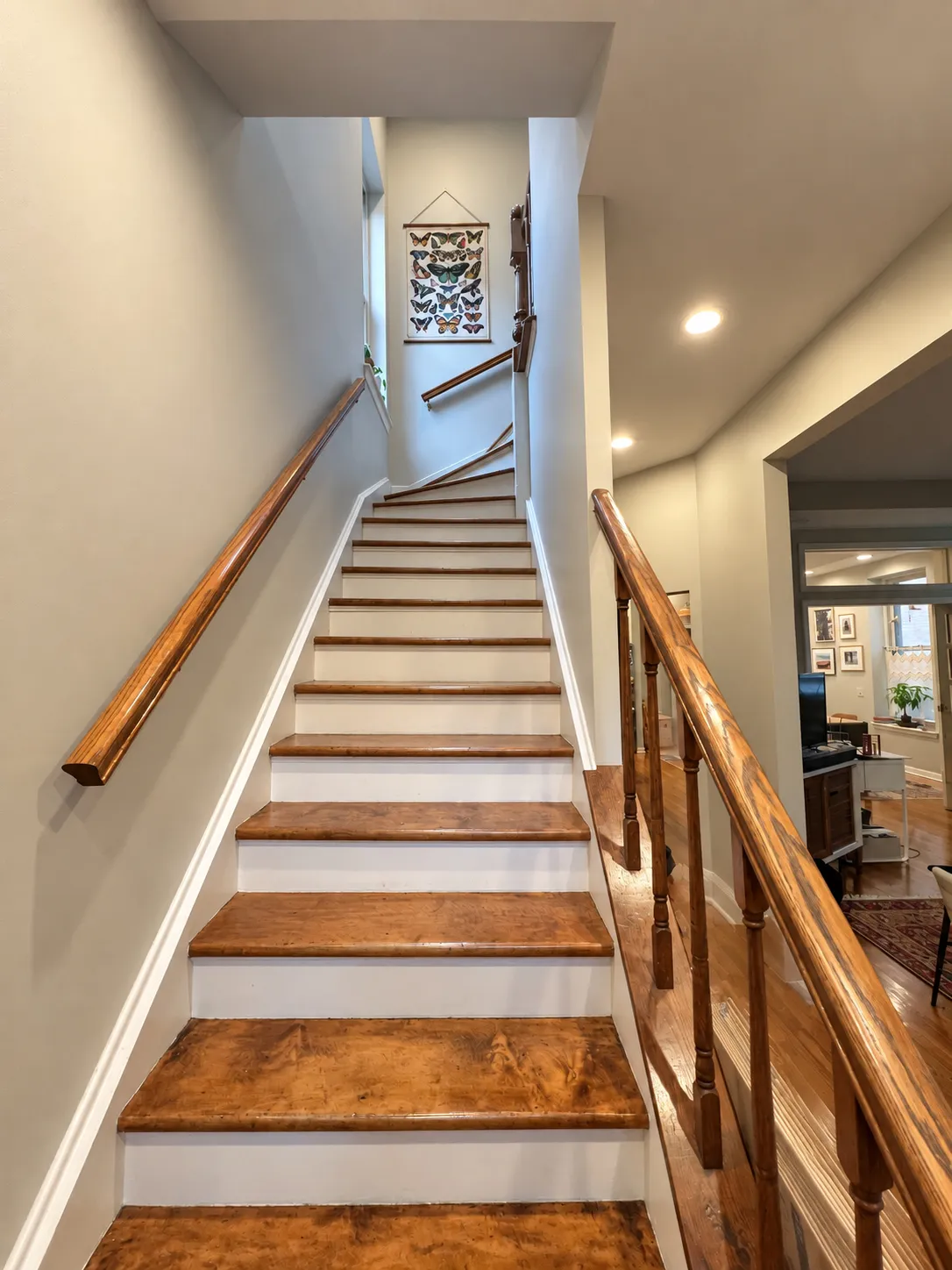 1923 N Howe St 60614 60614-Front house -unit#A-Chicago-IL